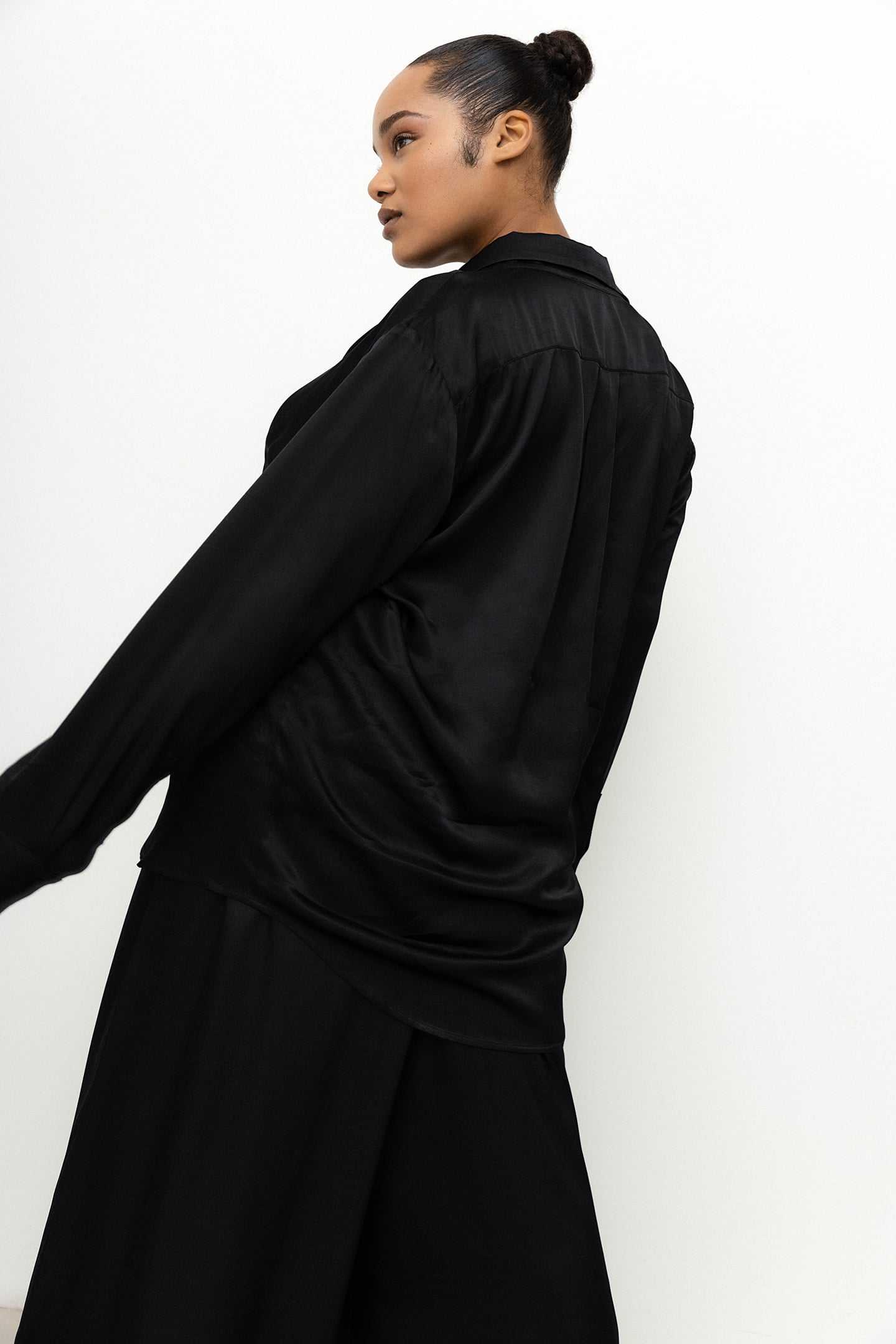 BERYL BLACK 4