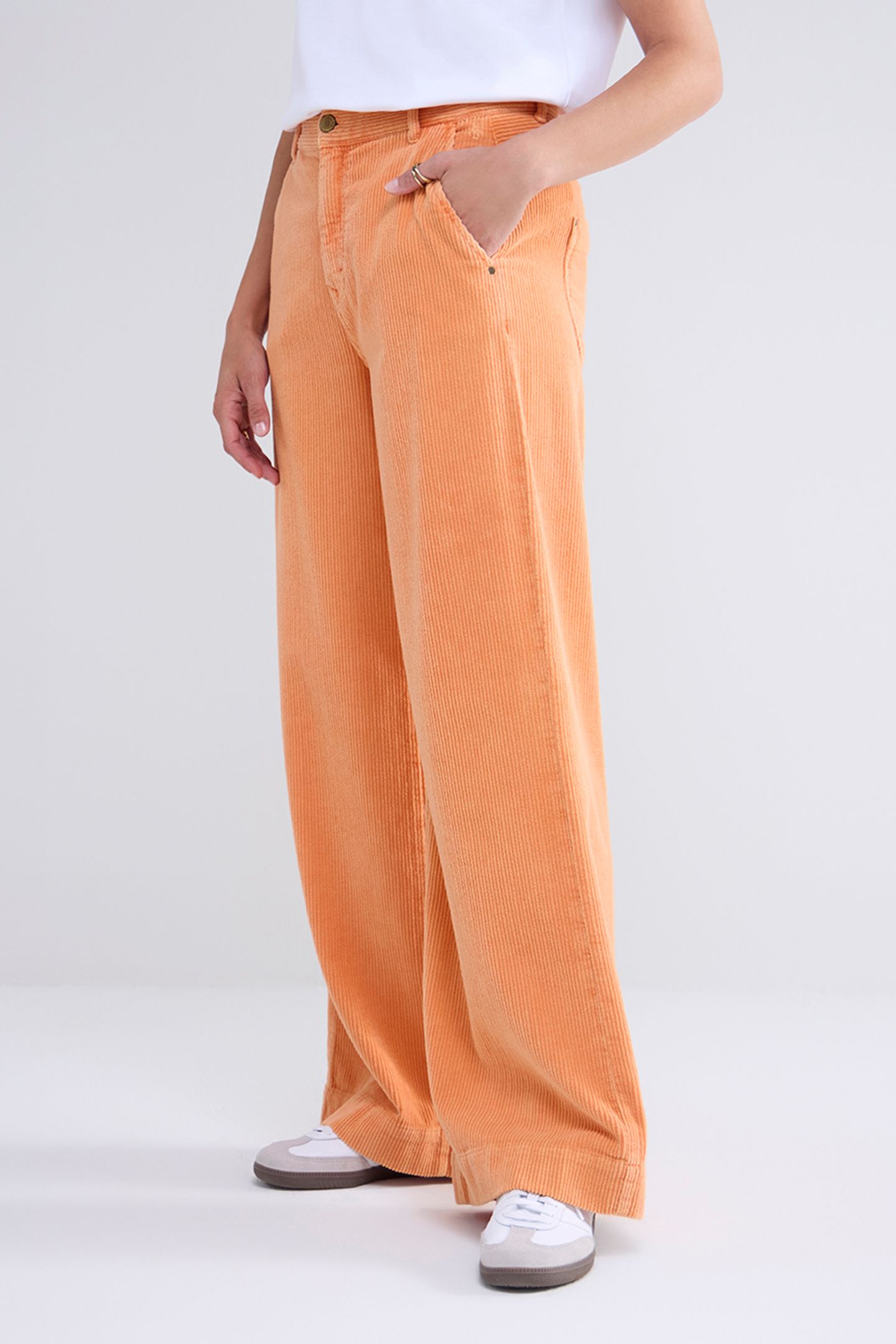 FLARED PANTS FLUID STRETCH CORD REDS 1