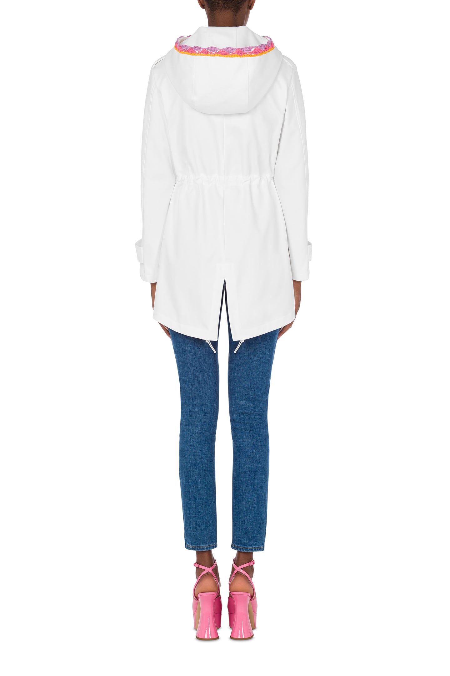OUTERWEAR WHITE 2