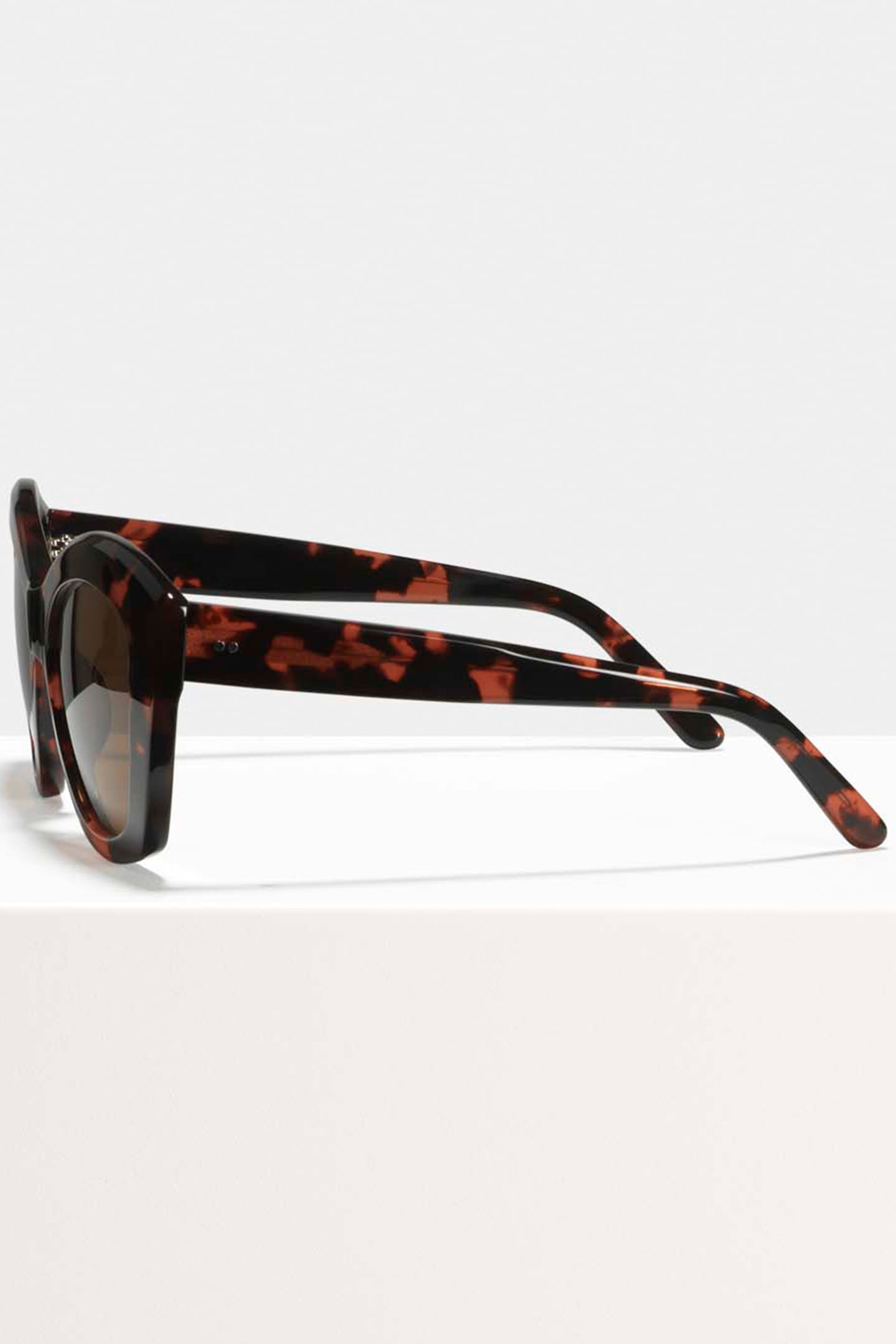 JACKIE BLACK RUBY 3