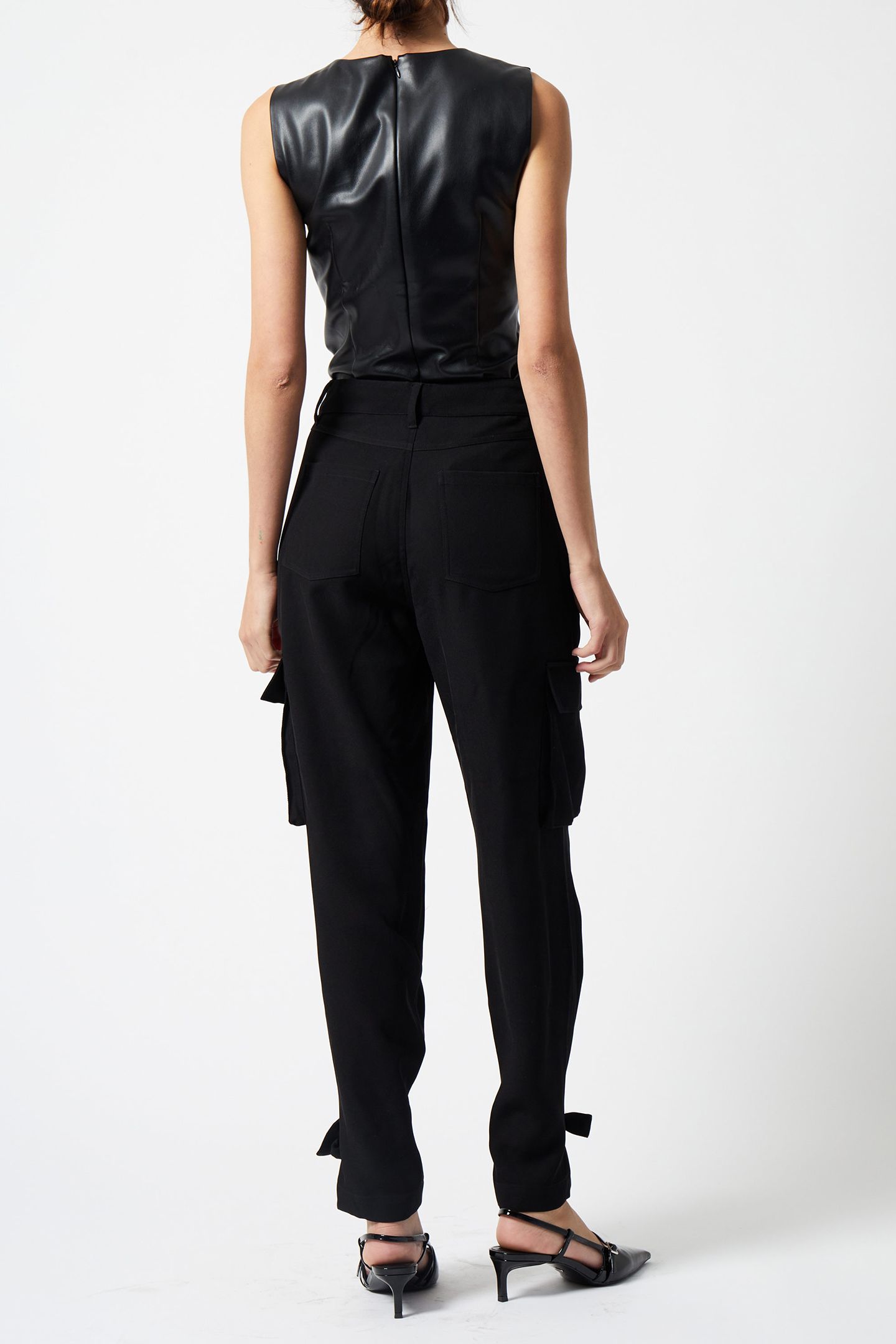 ELETTRA PU COWL NK SLVLSS TOP BLACKOUT 3