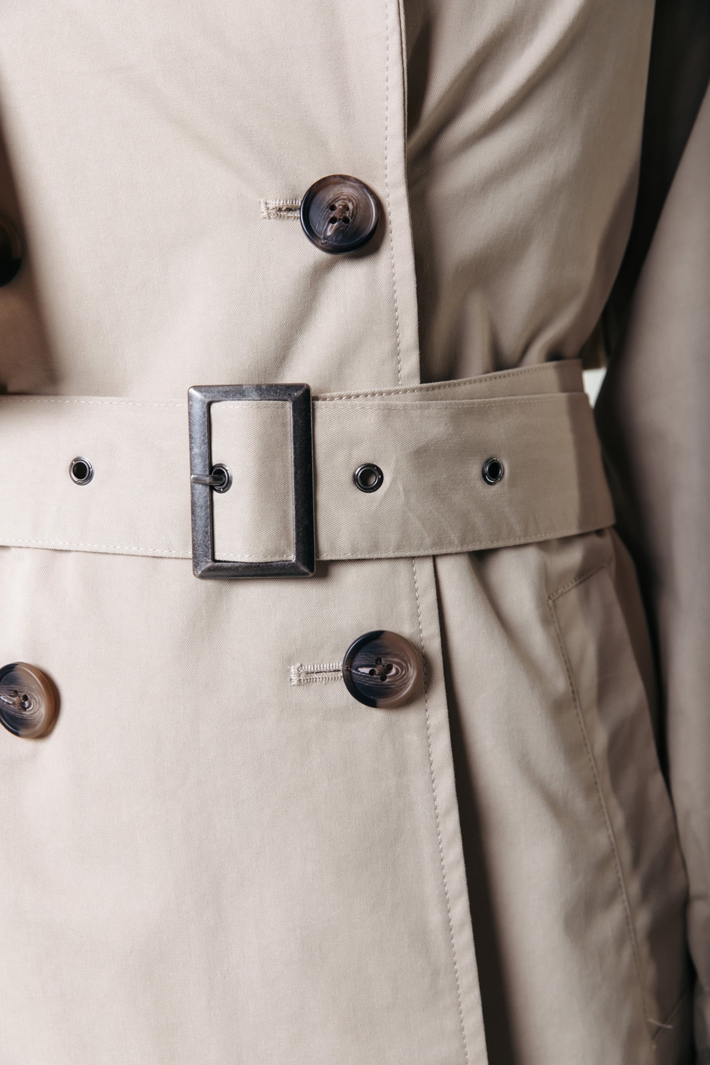KAIA BRANDED TRENCHCOAT LIGHT SAND 7