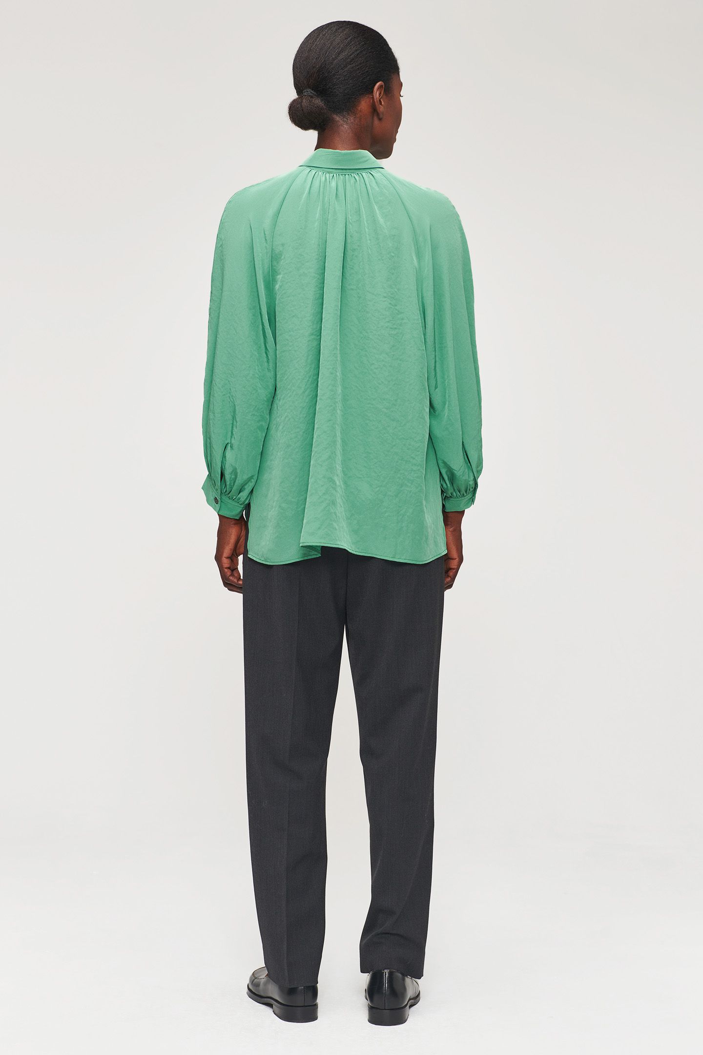 TECHNOSILK OVERSIZED BLOUSE JADE 4