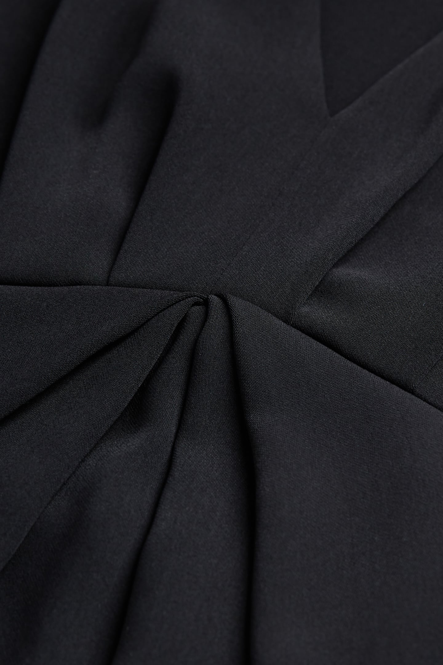 SHORT DRESS WITH PLUNGING NECKLINE BLACK 7