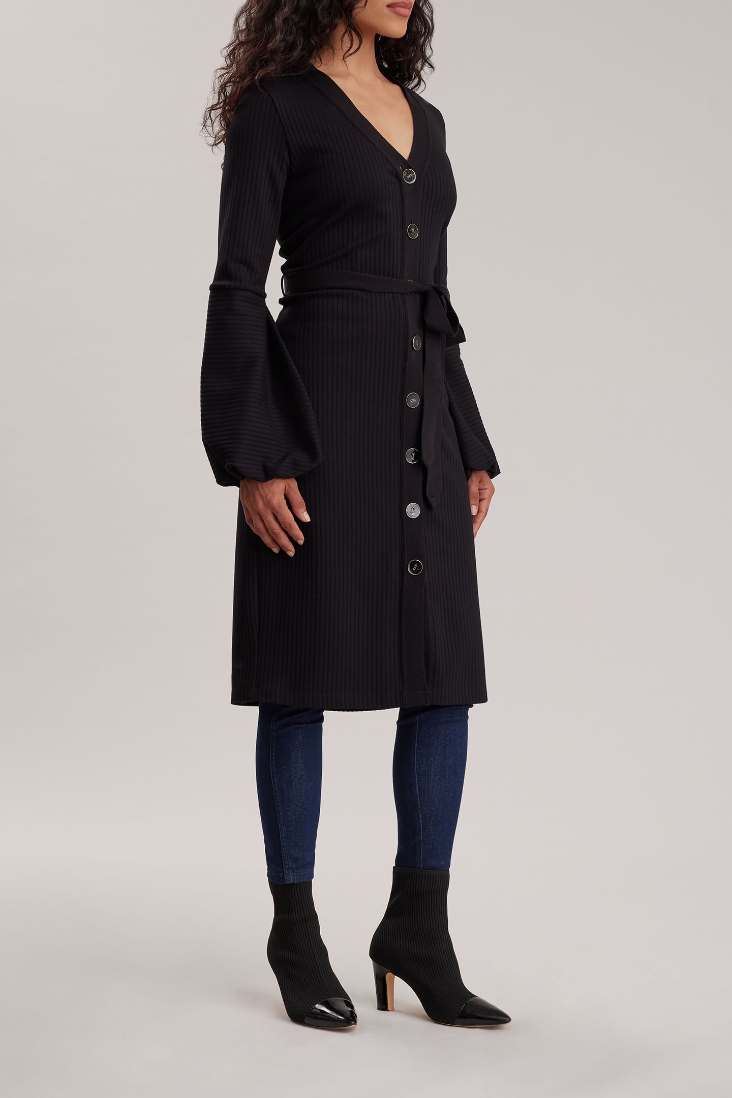 SMOOTH ROBE BLACK 5
