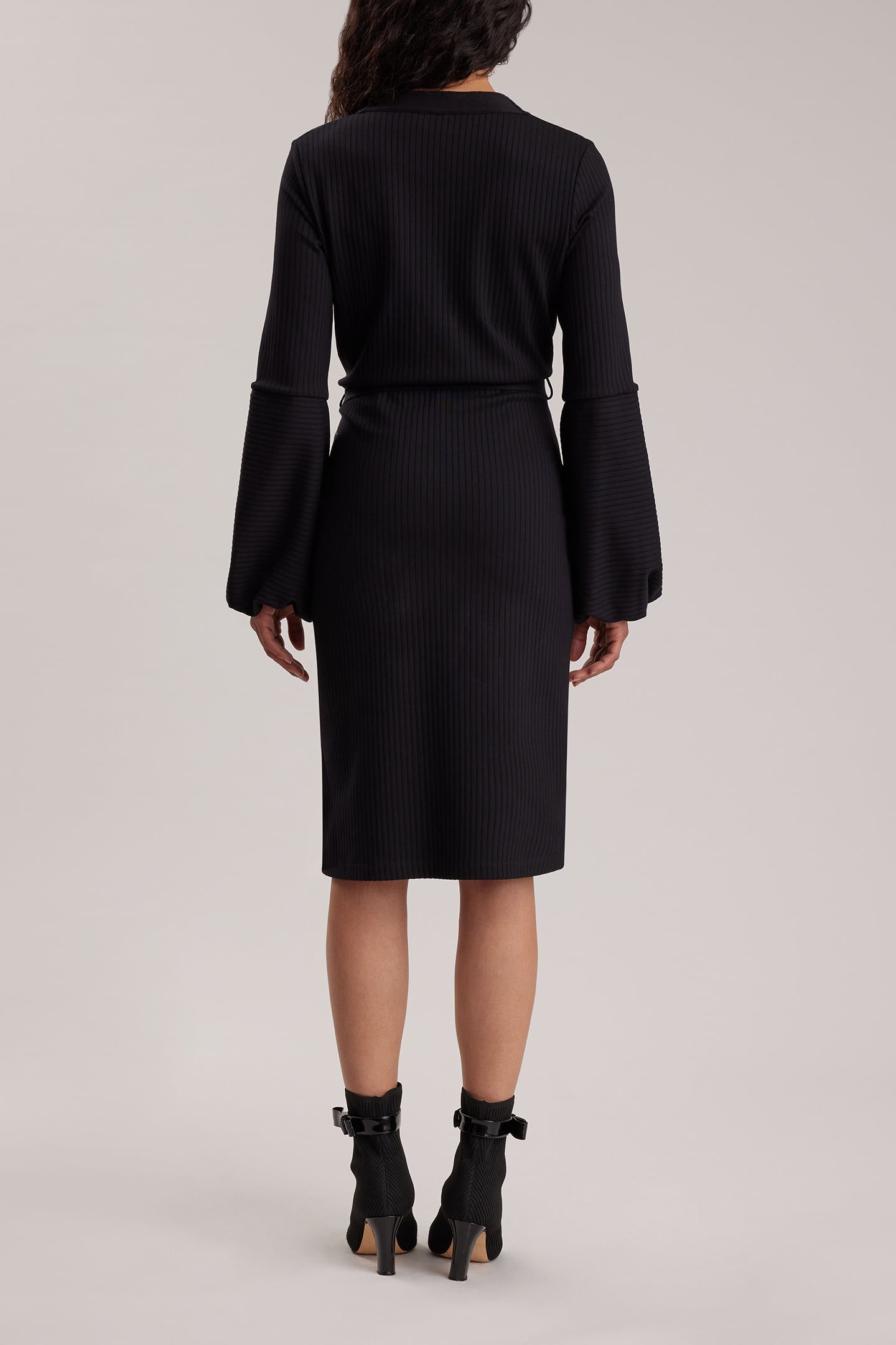SMOOTH ROBE BLACK 2
