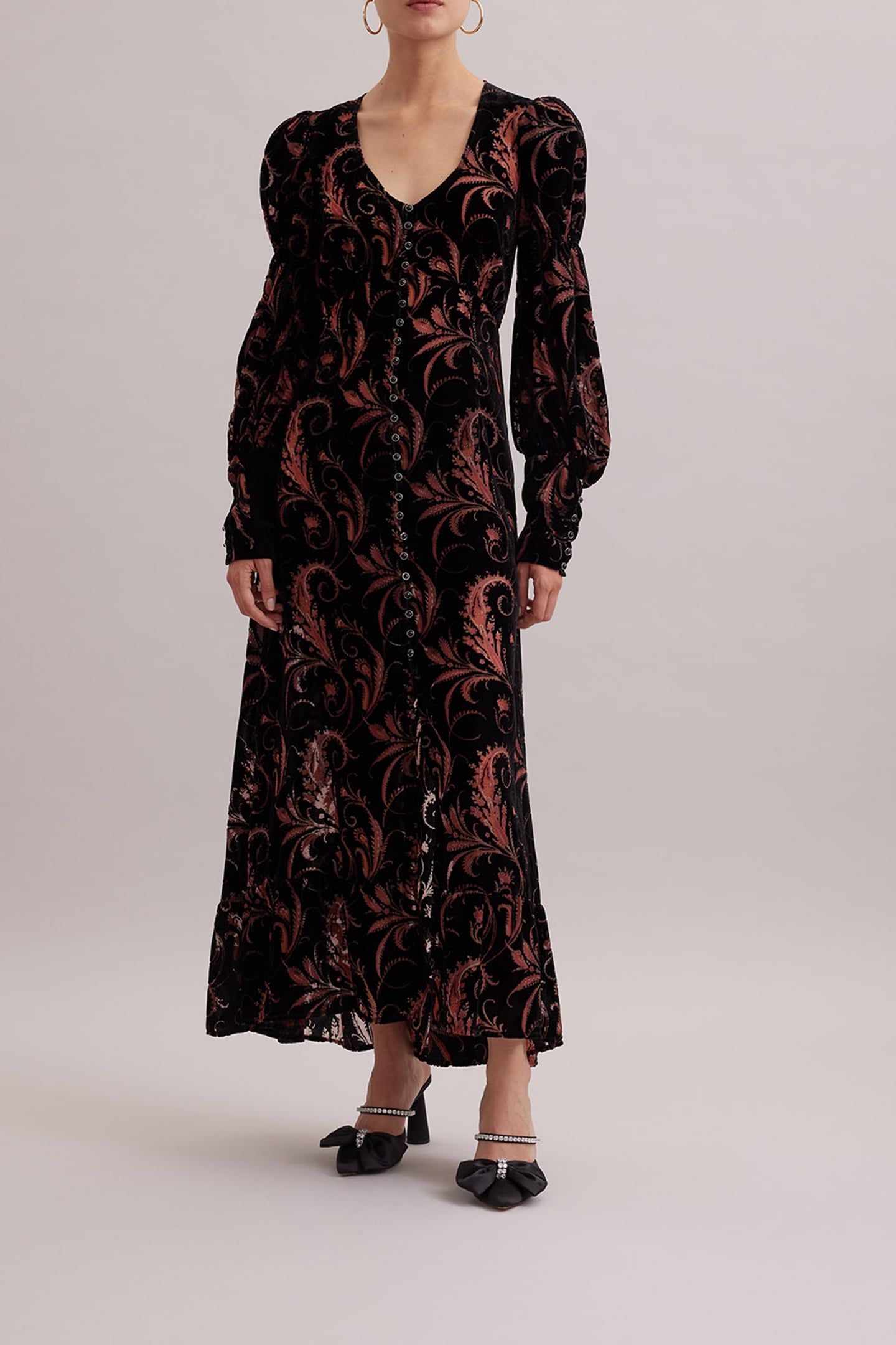 ALBINE ROBE BLACK 5