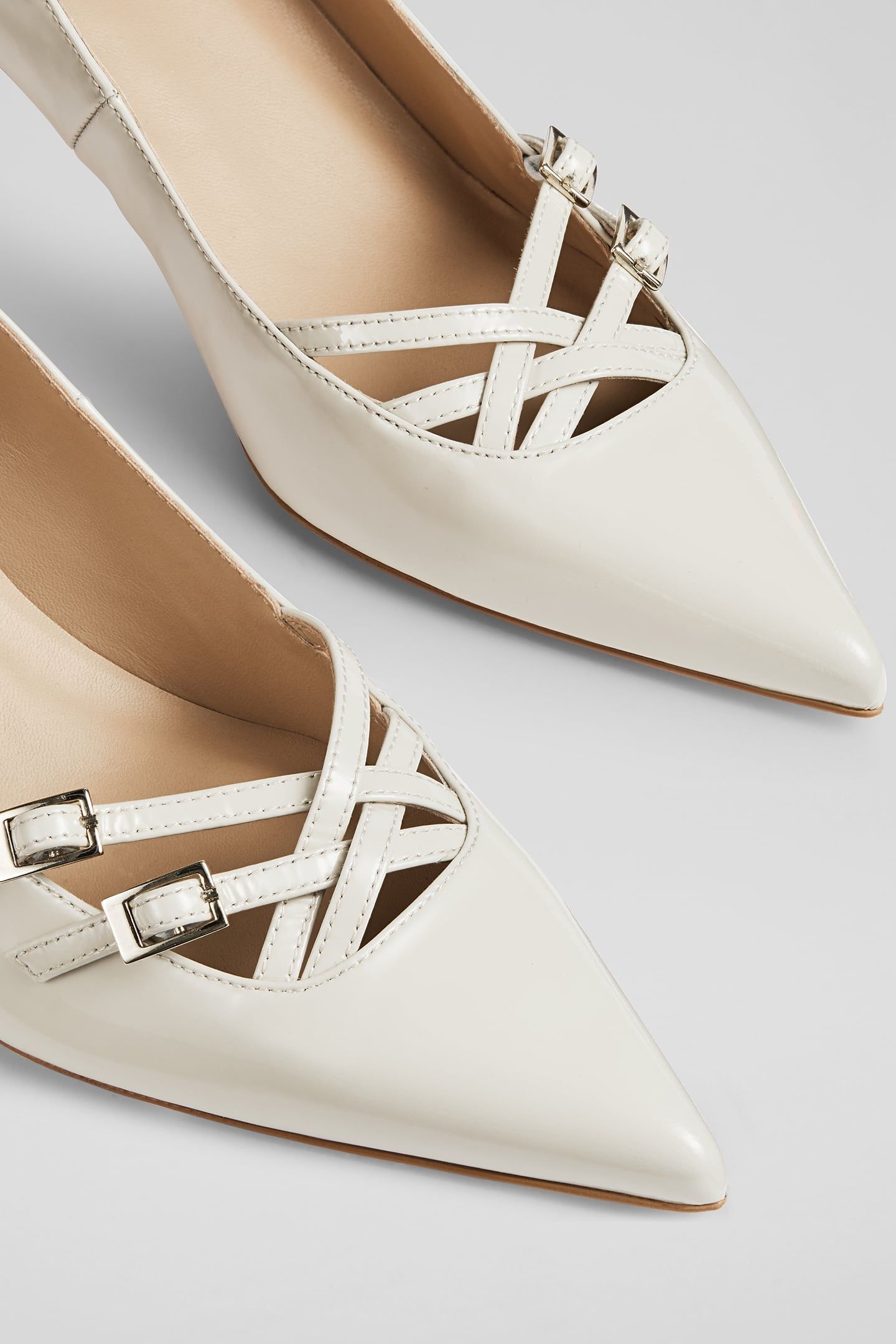 CC LAILA MULTI BUCKLE CREAM 4