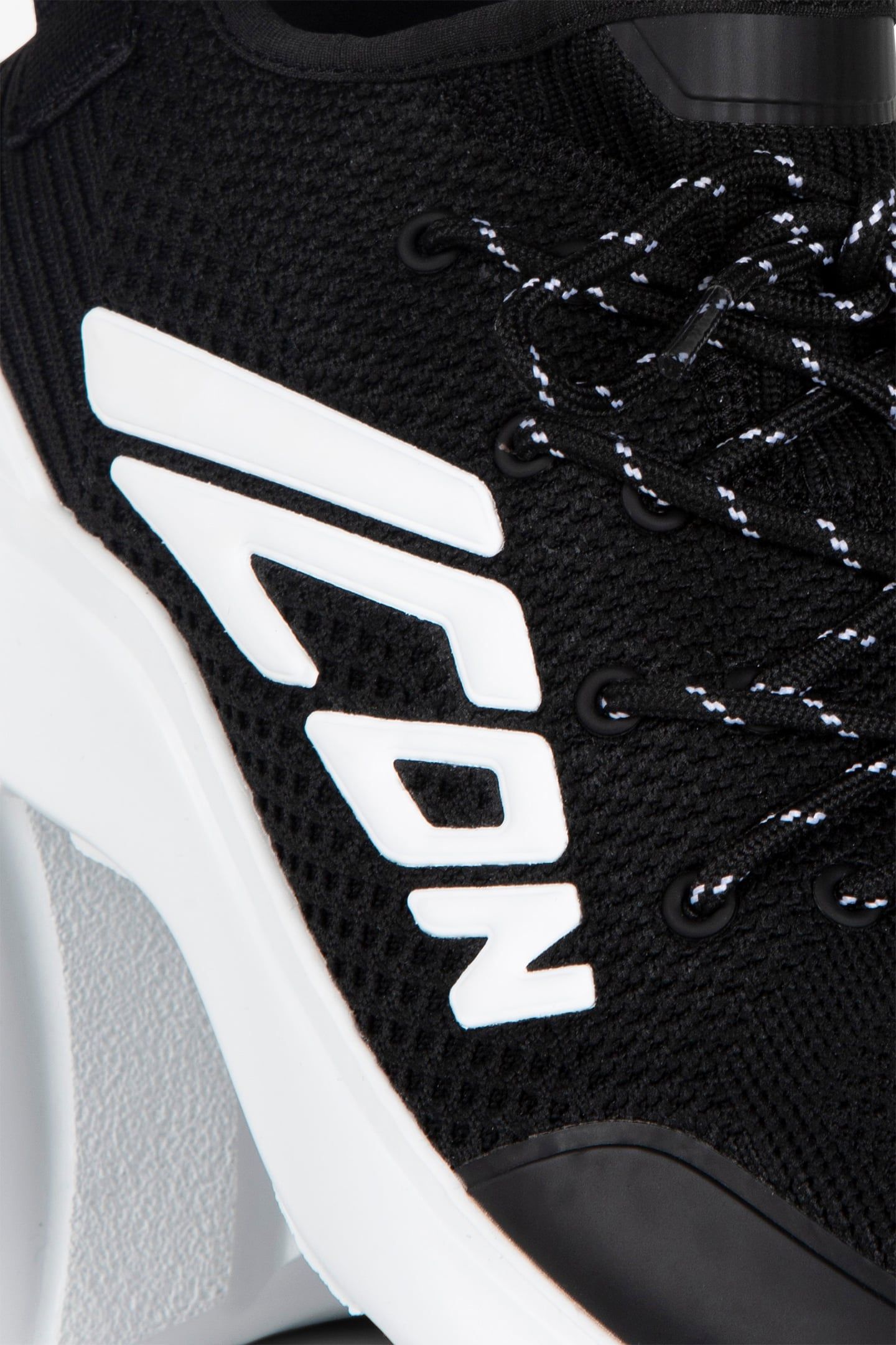 SNEAKERS BLACK 4