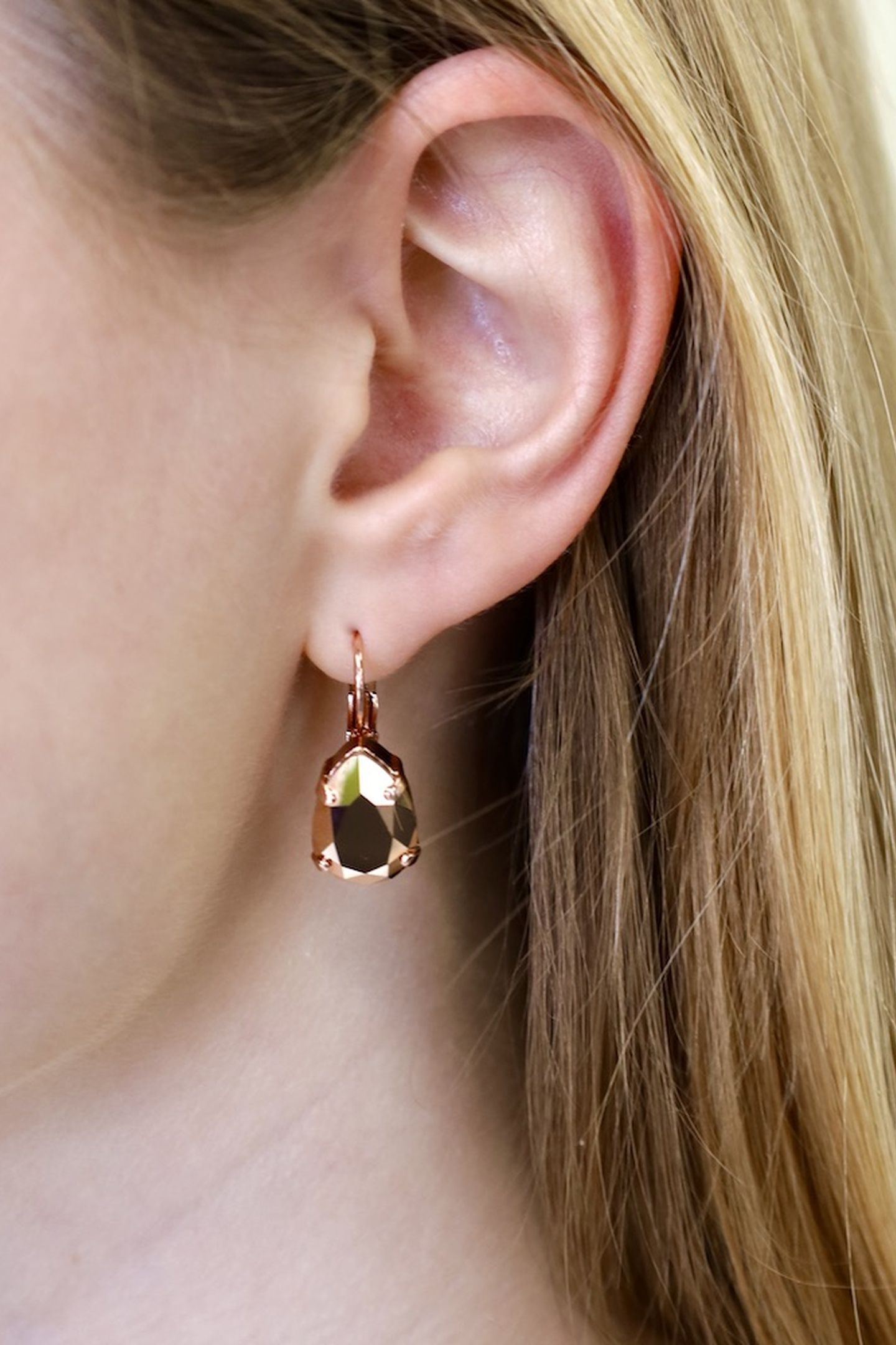 LACRIMA ROSEGOLD EARHANGERS 5