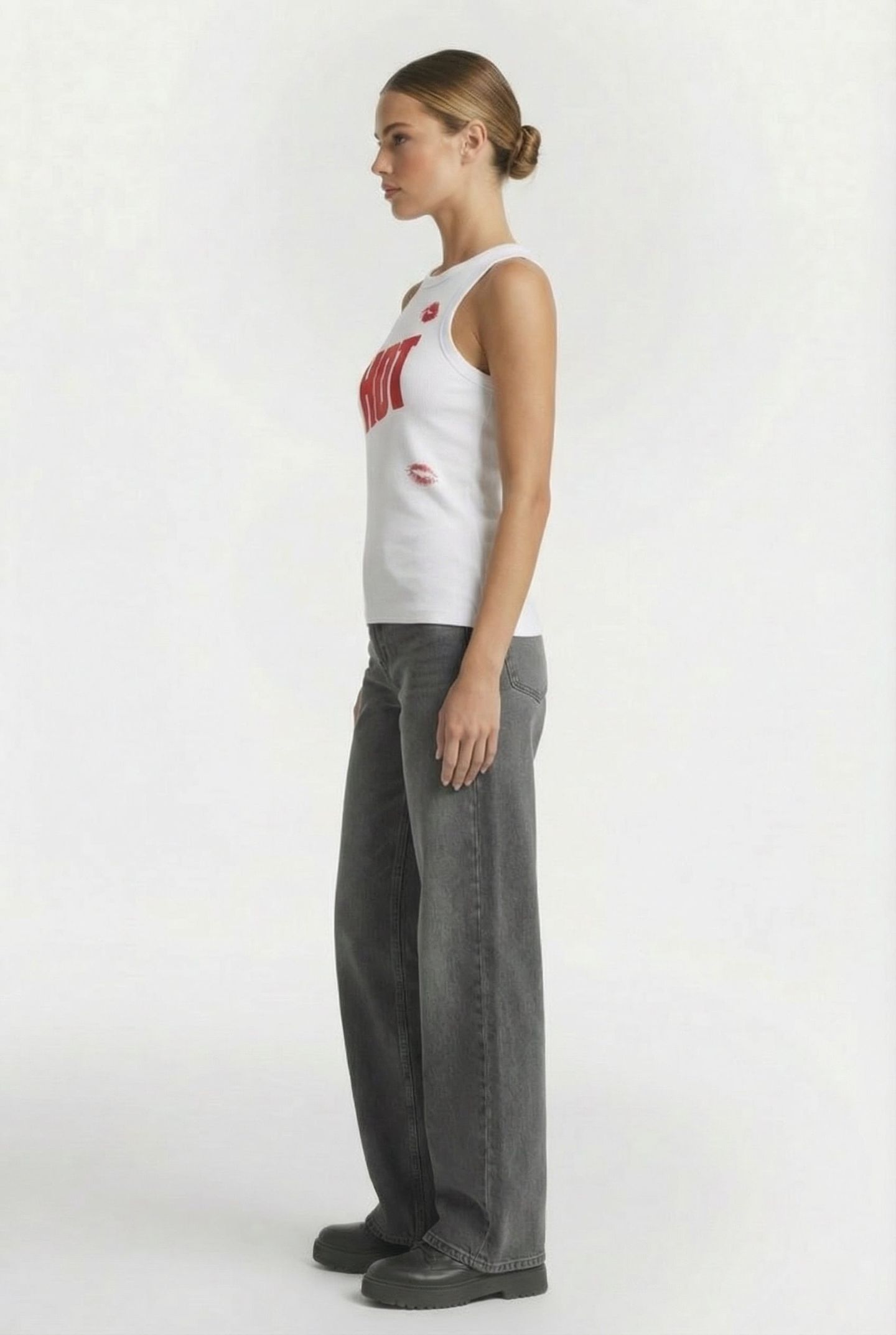 CARNE BOLLENTE – KISS ME I'M HOT TANK TOP 3
