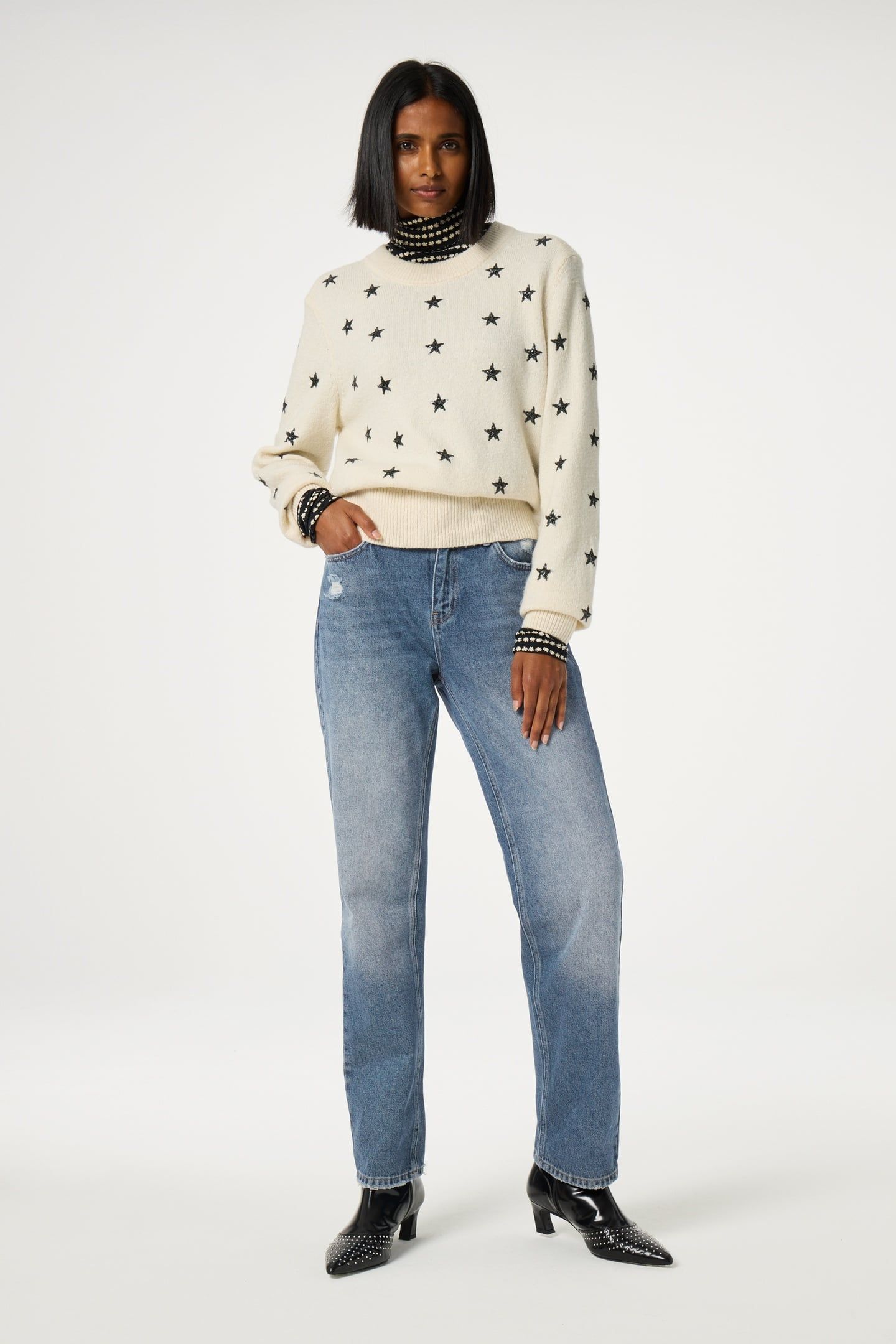 ROCKET PULLOVER COSY WHITE 2