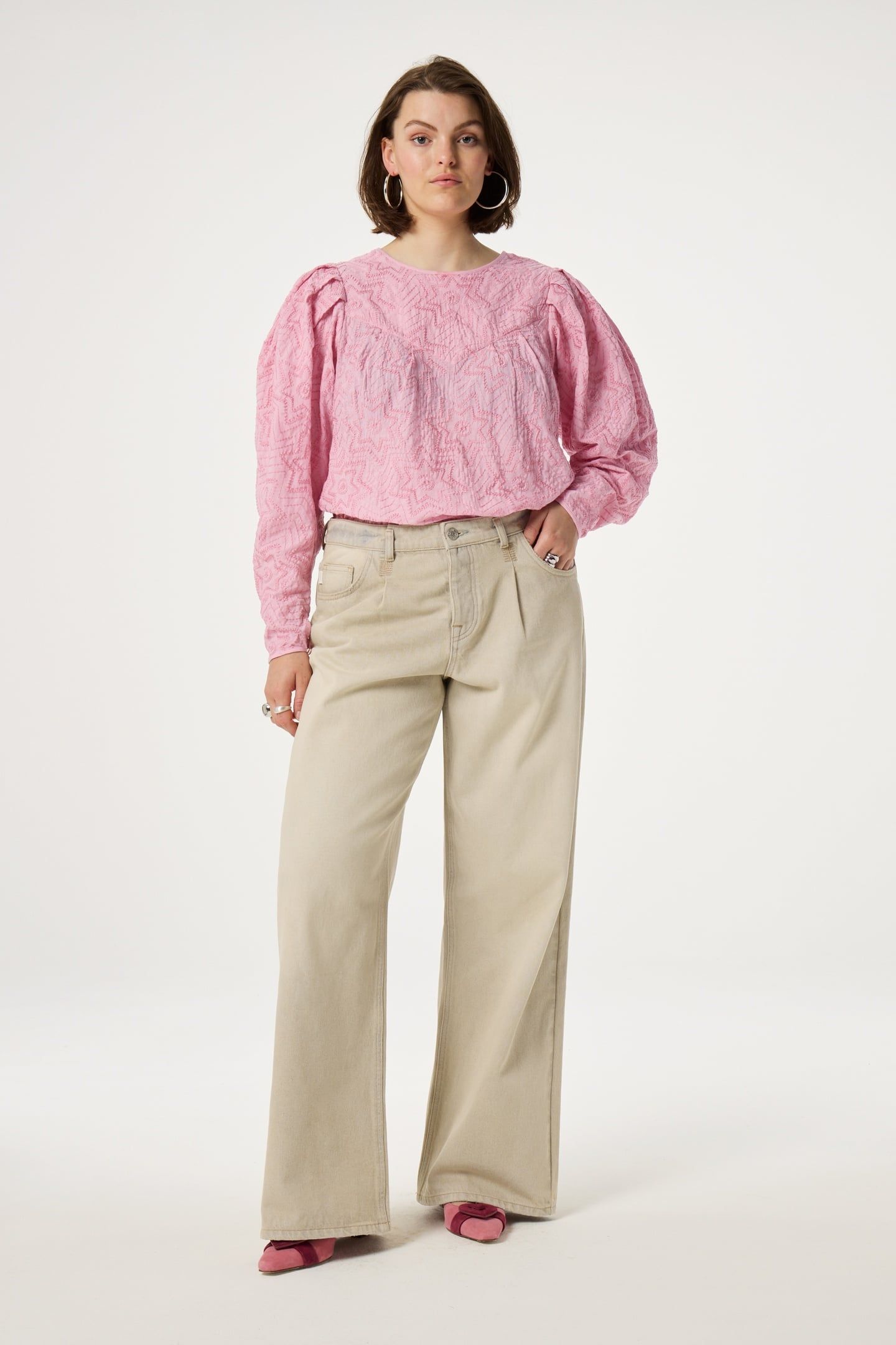 MYA TOP ALLOVER EMBRO CAMEO PINK 2