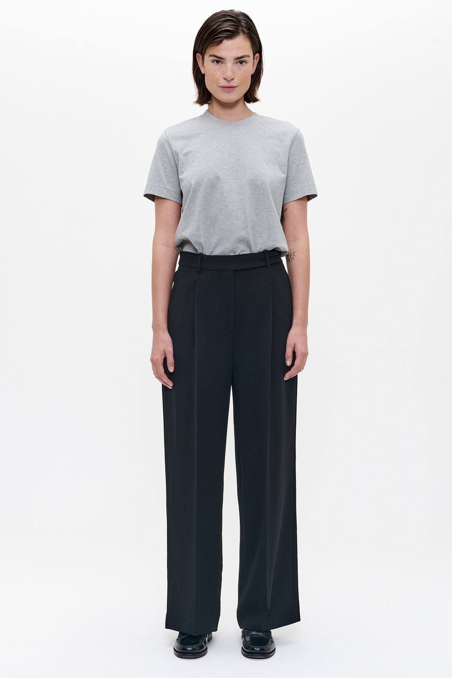 FLOWY DELMAS PANTS BLACK 2