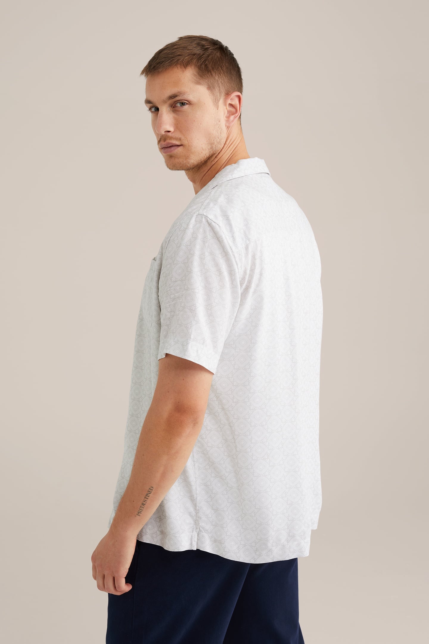SHIRT LIGHT GREY 10