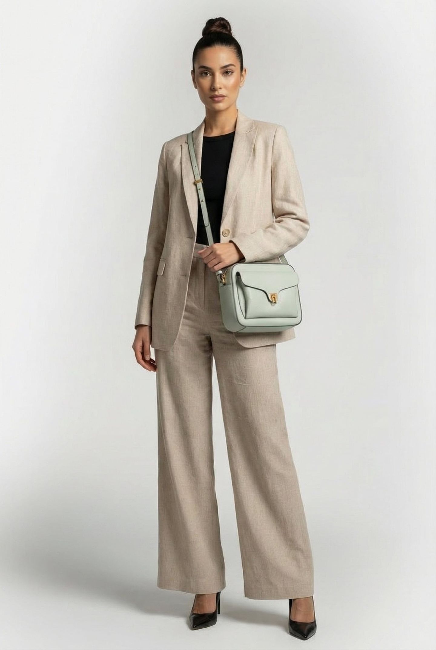 CROSS BODY BAG IN LEATHER 1