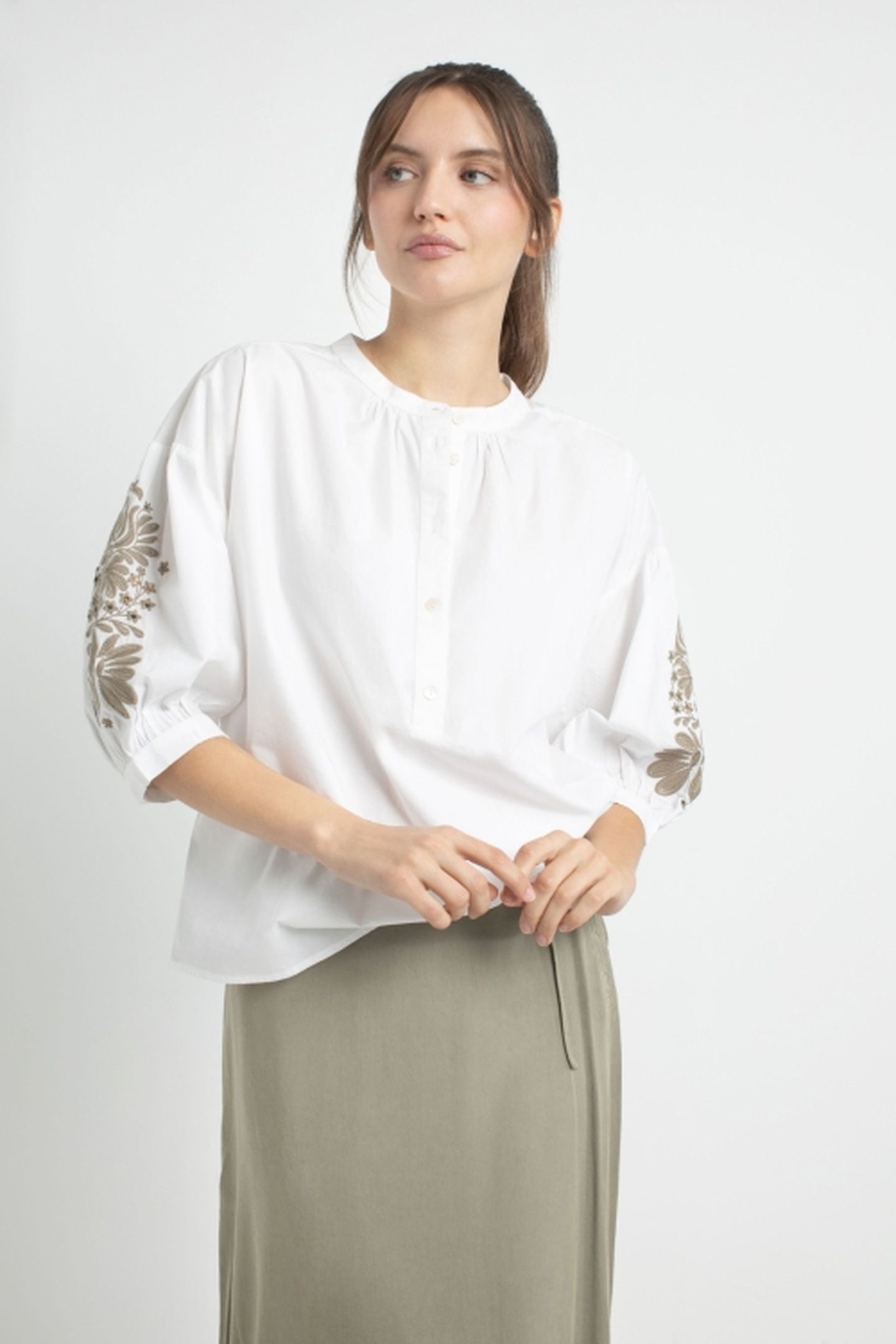 JOHNNY BLOUSE LIGHT OLIVE PRINT 2