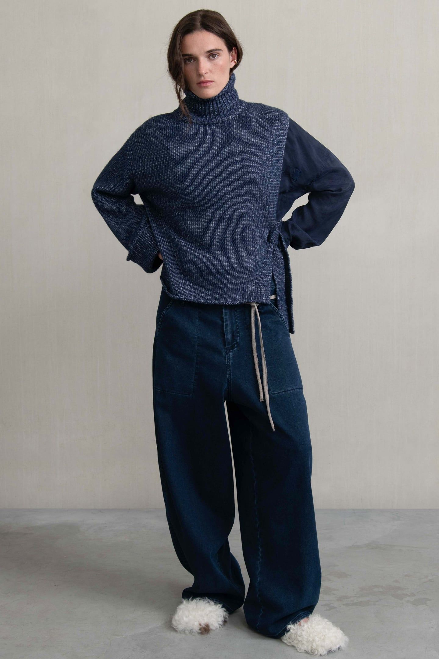 CIN KNITS LAPIS 2