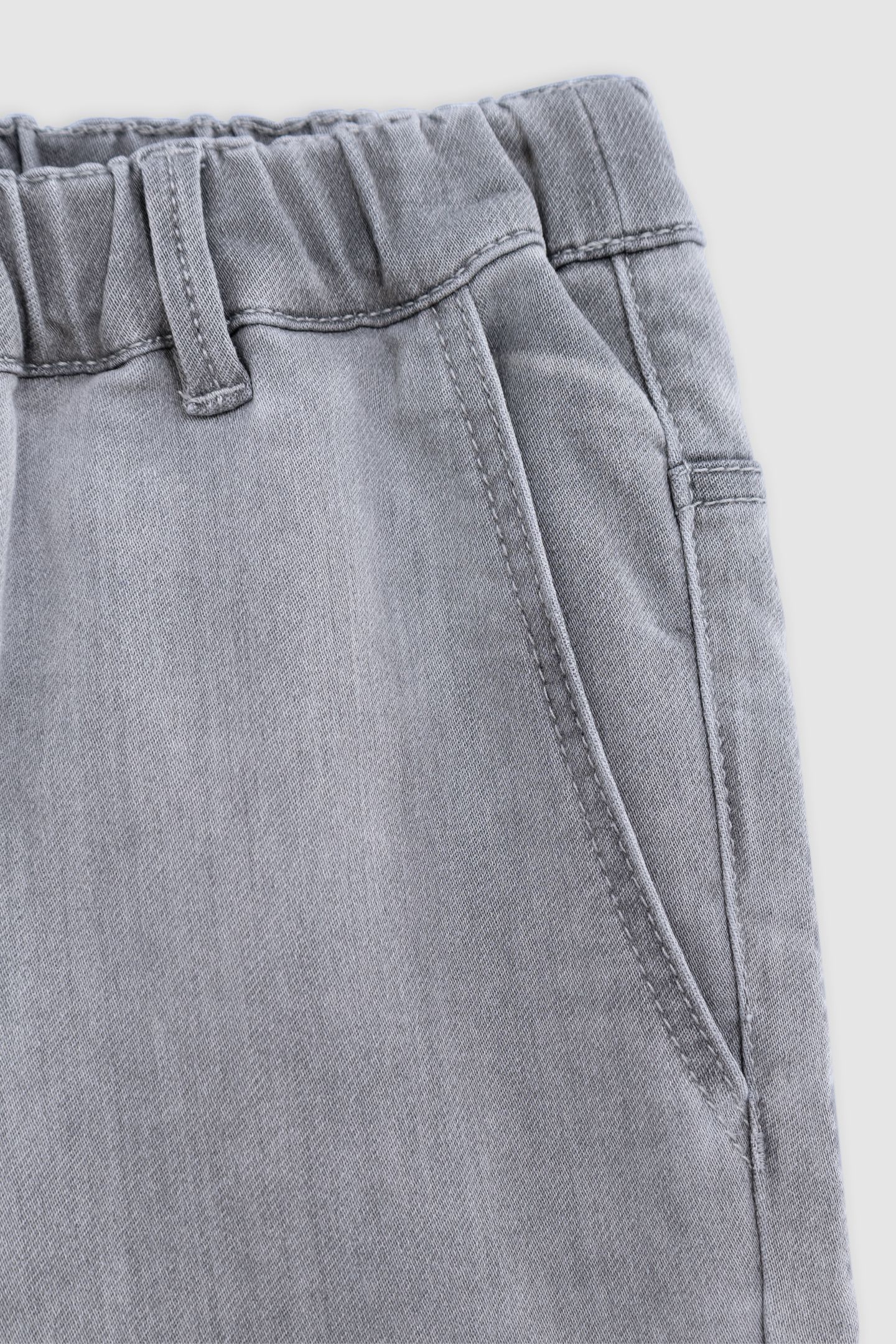 BOY'S GREY CUT-OFF KNEE JOGGER JEANS 3