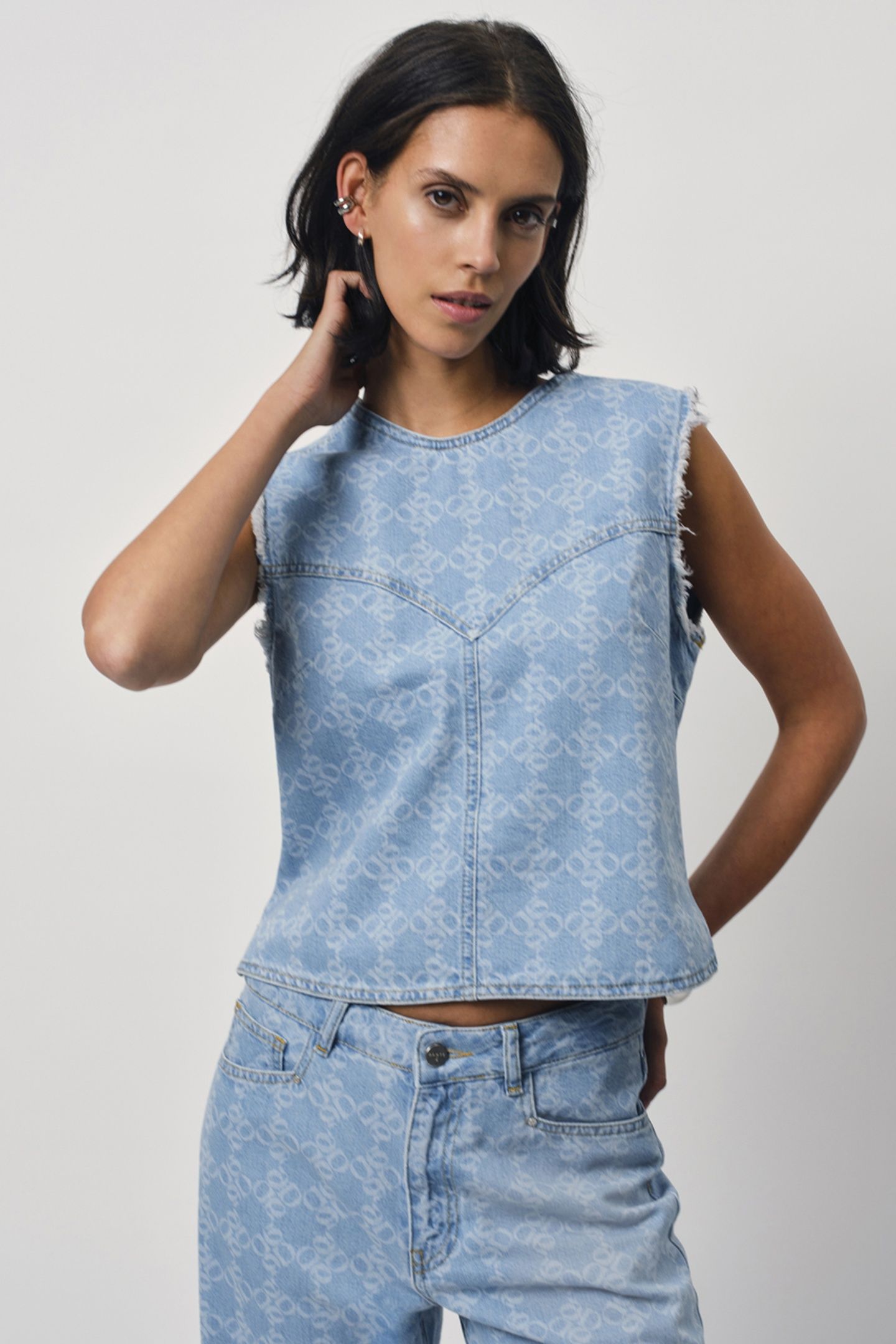LAIA MONOGRAM JEANS TOP SKYWASH BLUE 1