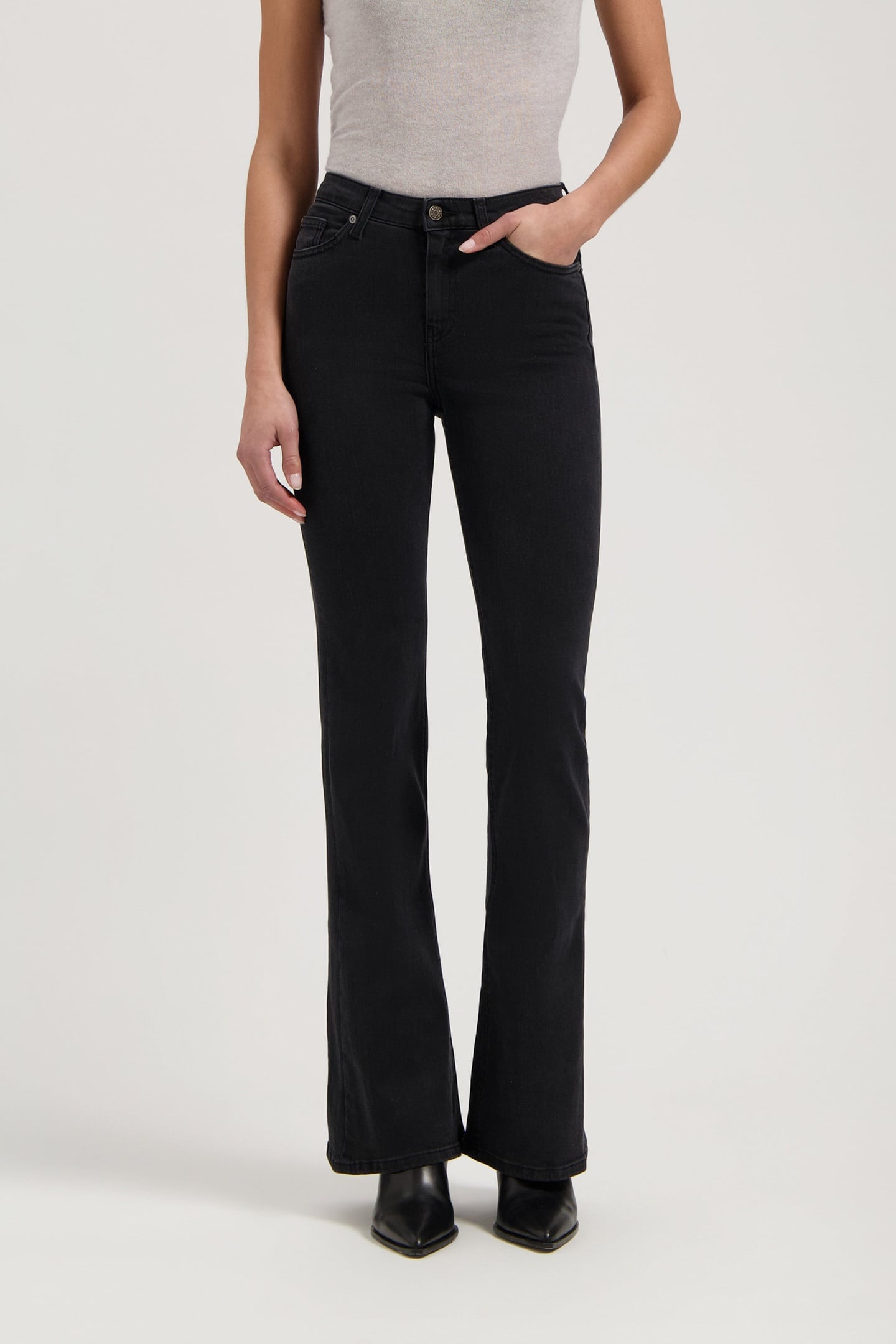 ISY HIGH FLARED STONE BLACK 1