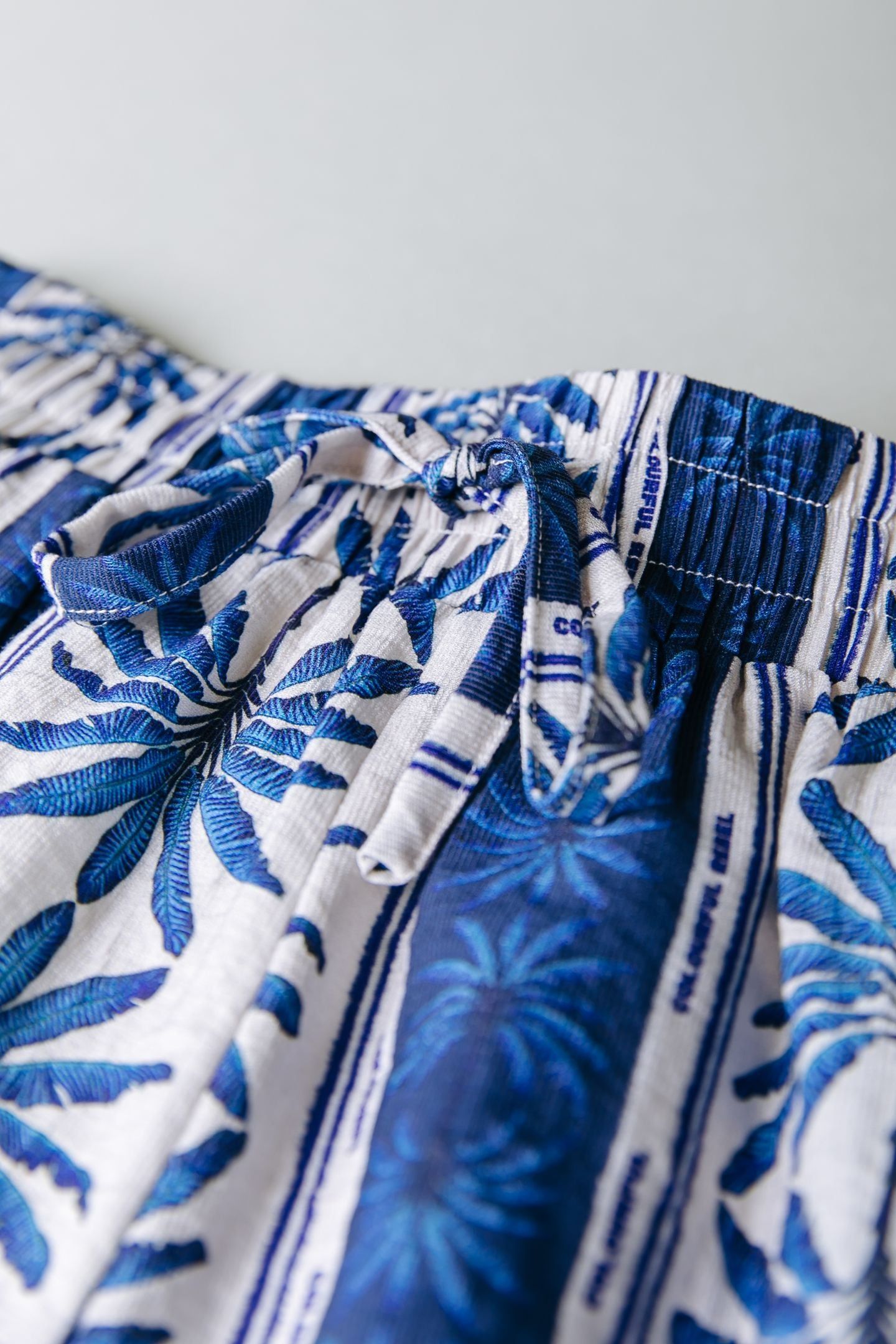 SENSA PALM RUFFLE SHORT BRIGHT BLUE 6