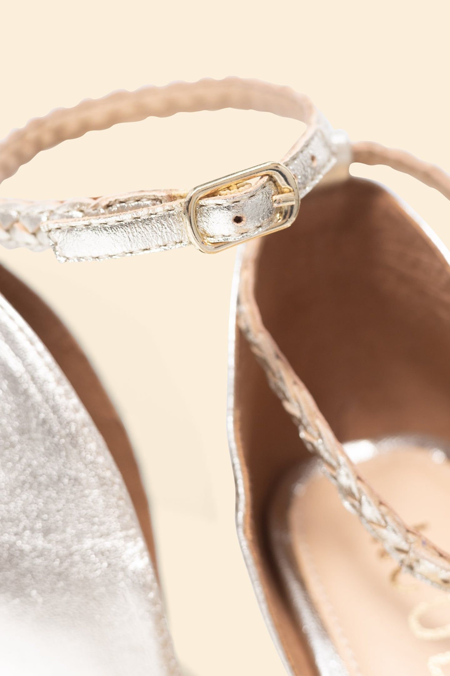 WOVEN LEATHER SANDALS WITH GOLD HEEL GOLD 6