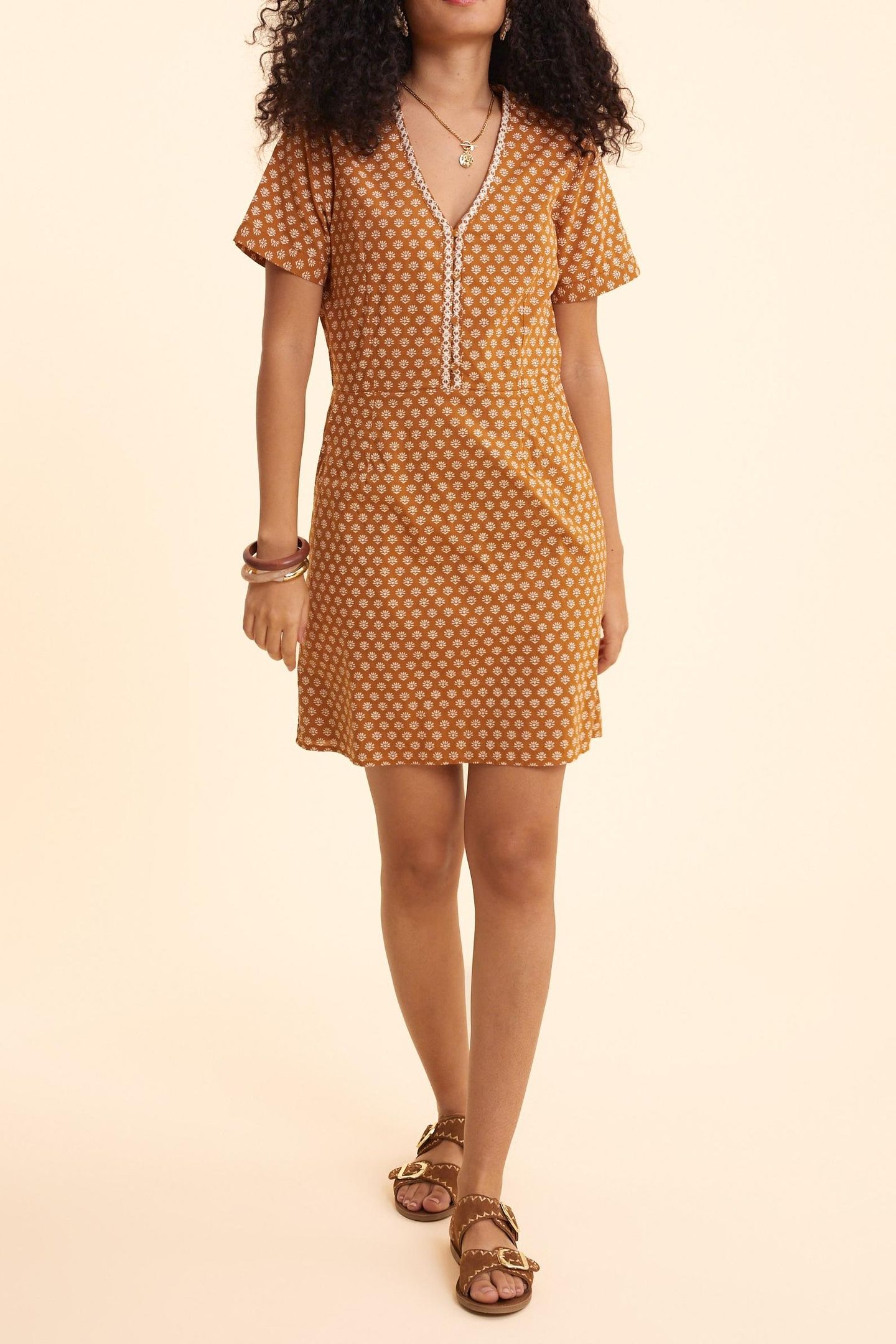 CAMEL FLORAL HEART DRESS OCHRE 2
