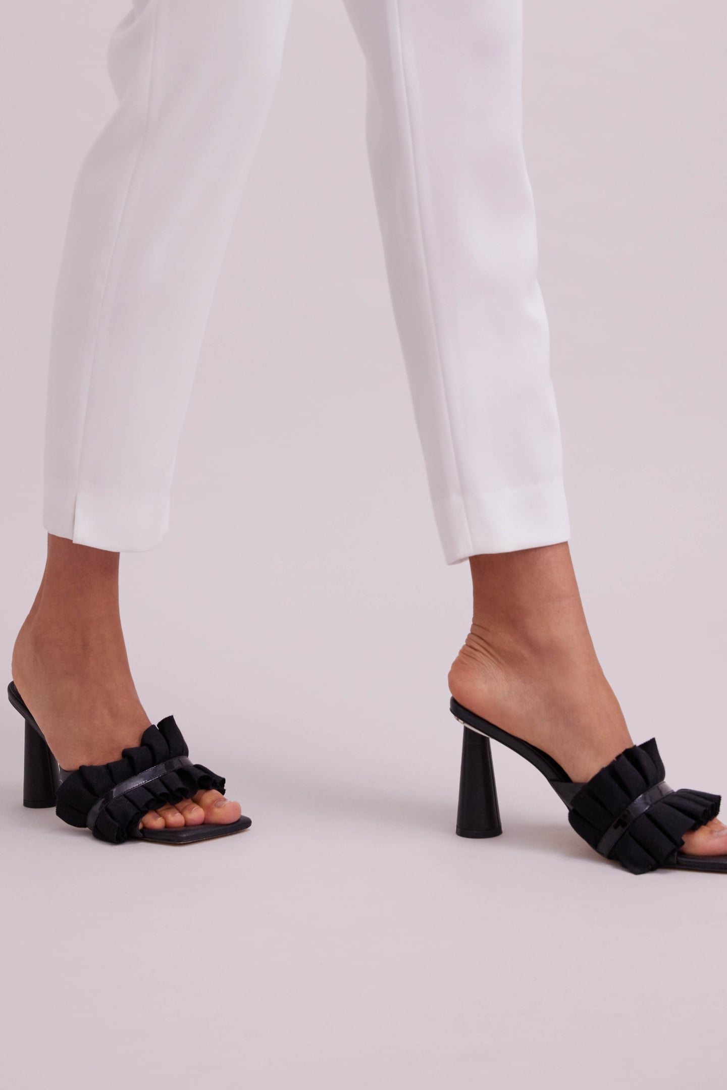 MUXICA BLACK 2