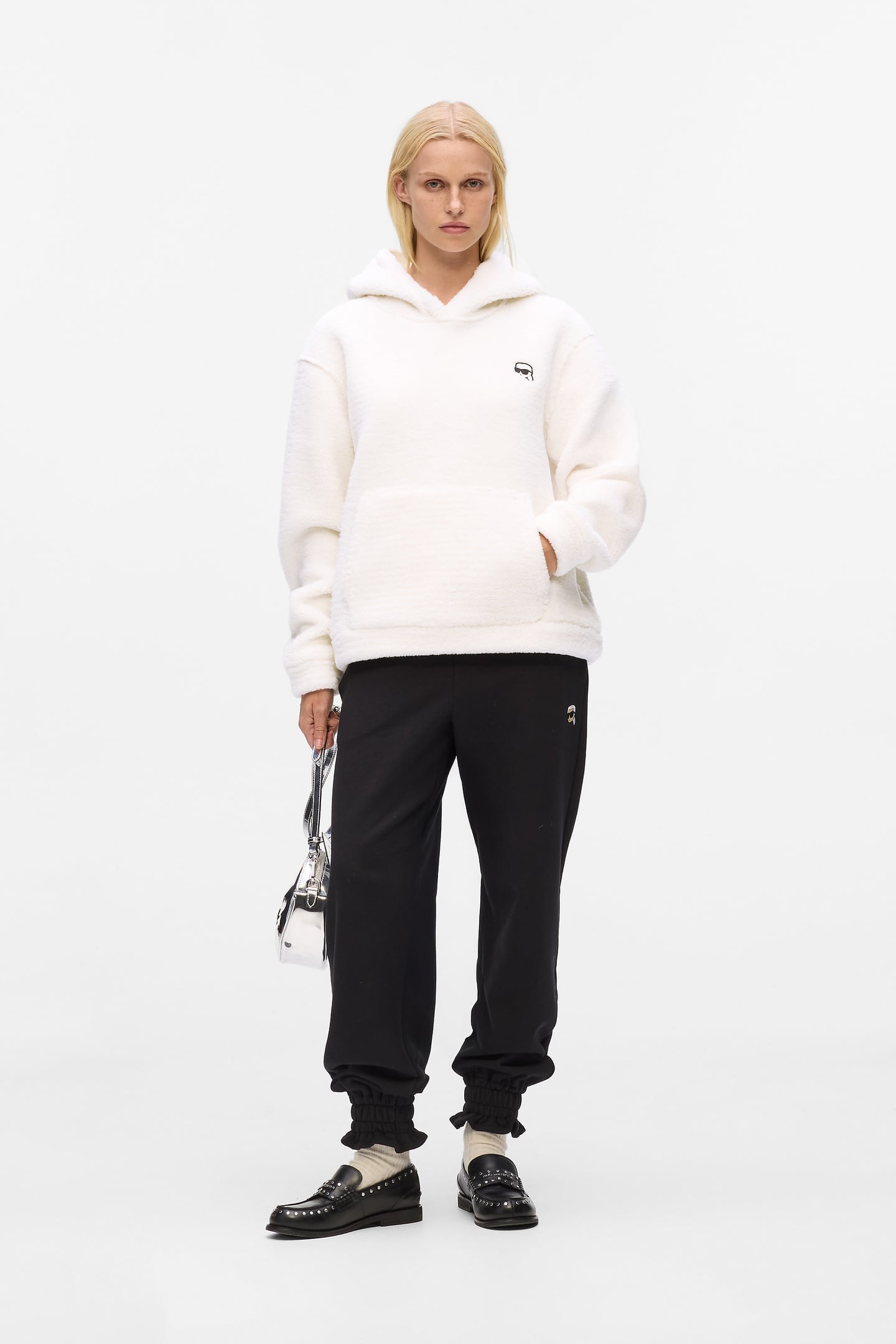 CANNOLI CREAM IKON PATCH TEDDY HOODIE 3