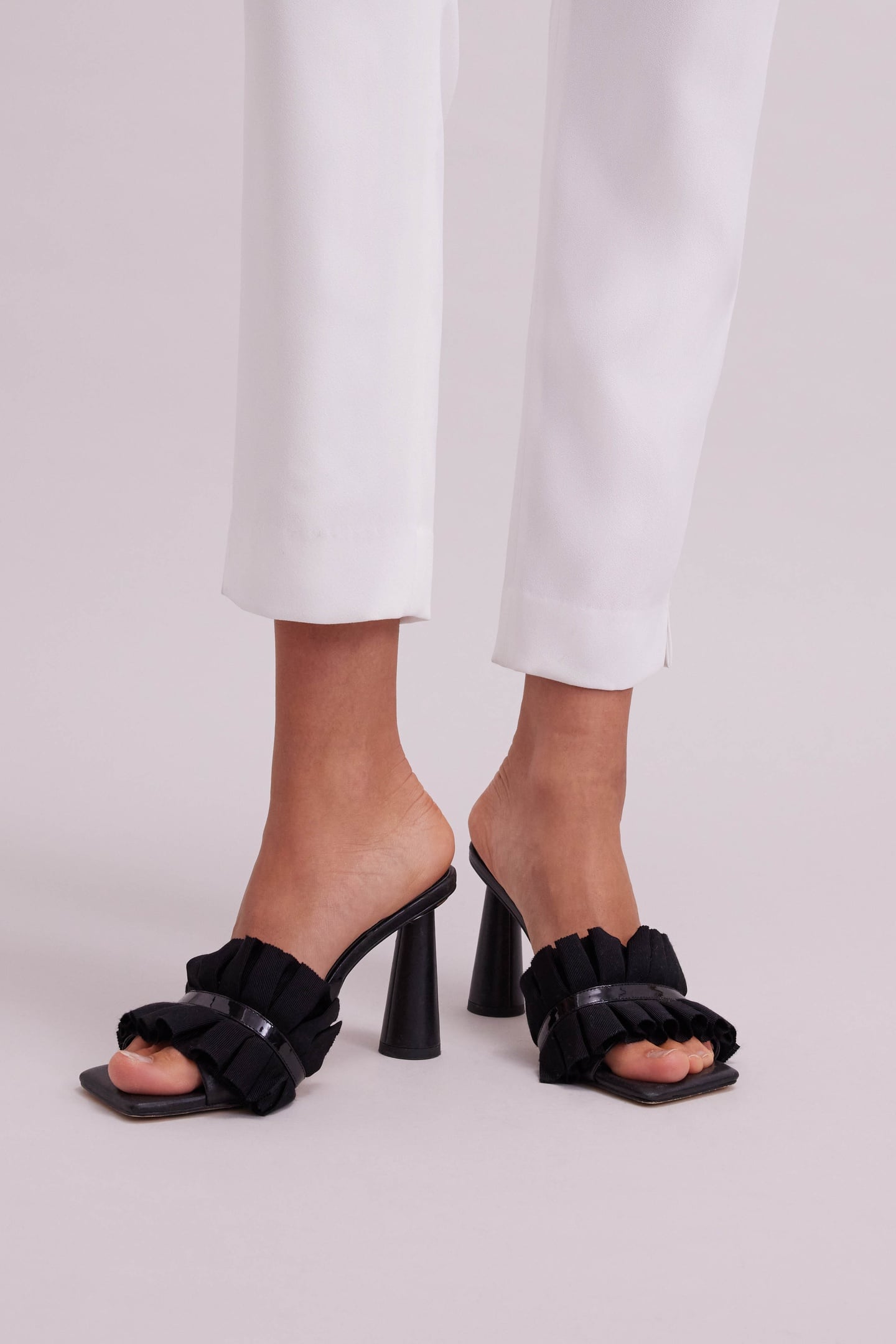 MUXICA BLACK 1