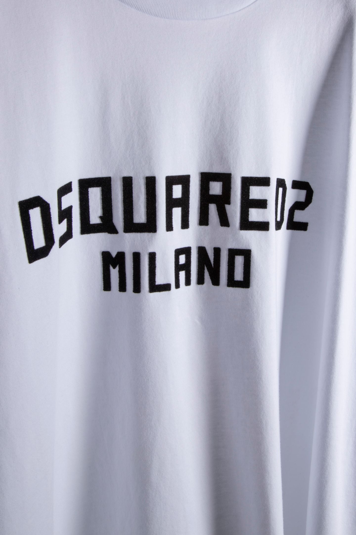 T-SHIRT BLACK 4