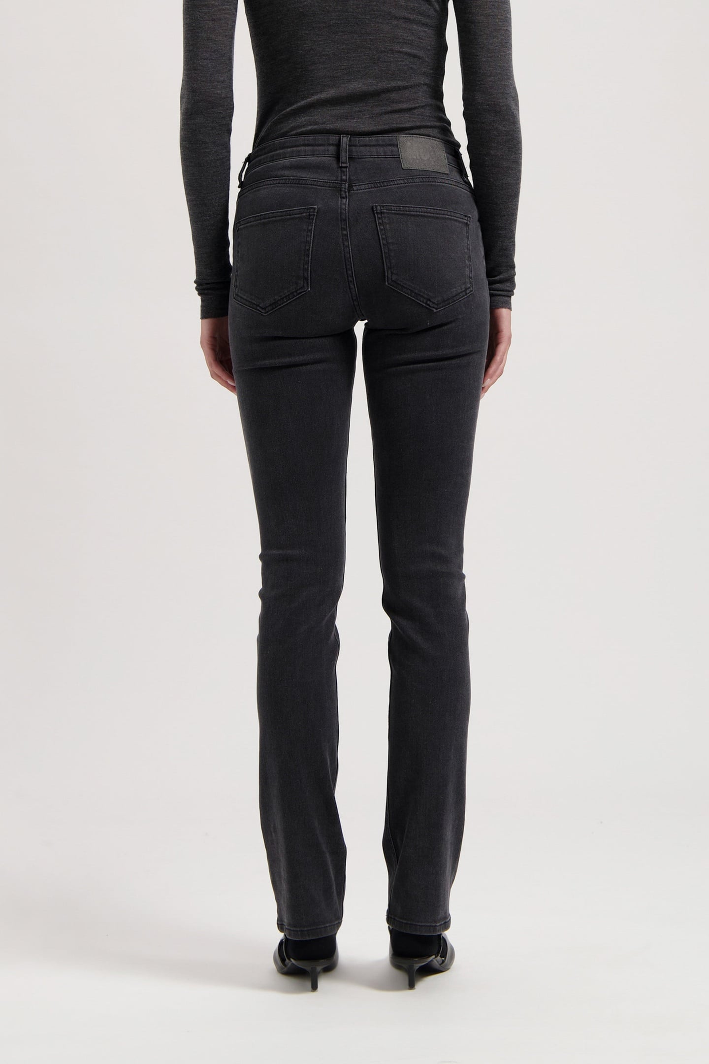 FAYE LOW SLIM STONE BLACK 7