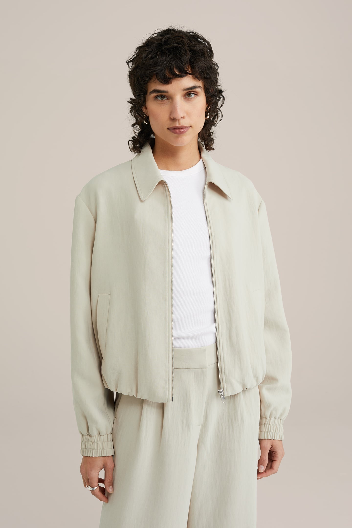 BOMBER BEIGE 3