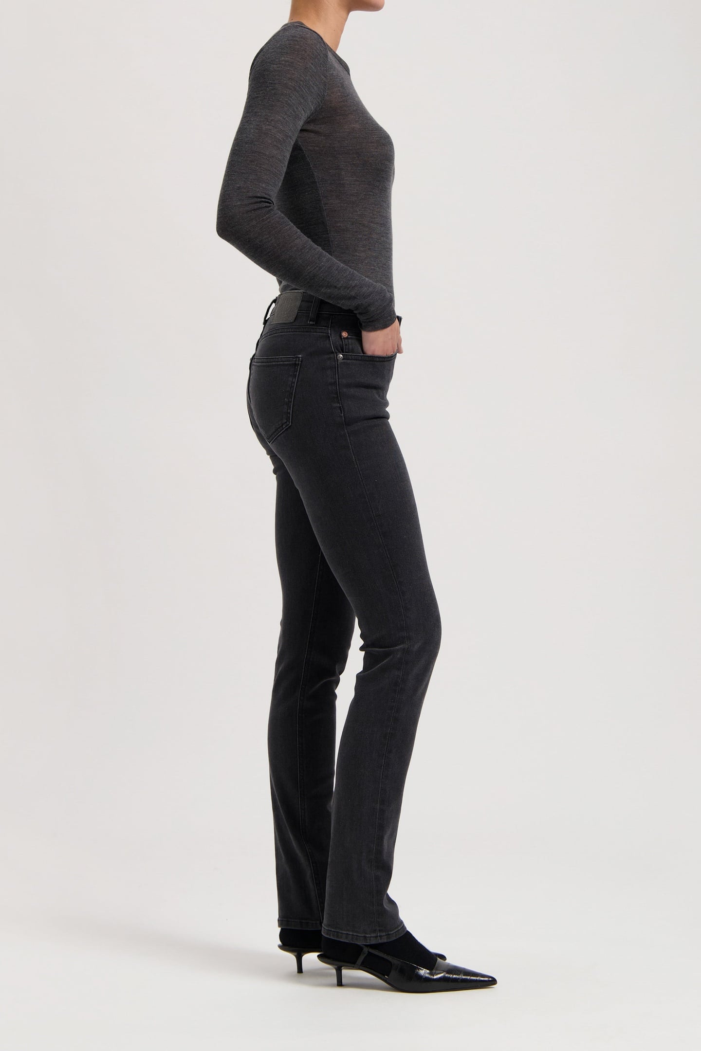 FAYE LOW SLIM STONE BLACK 10