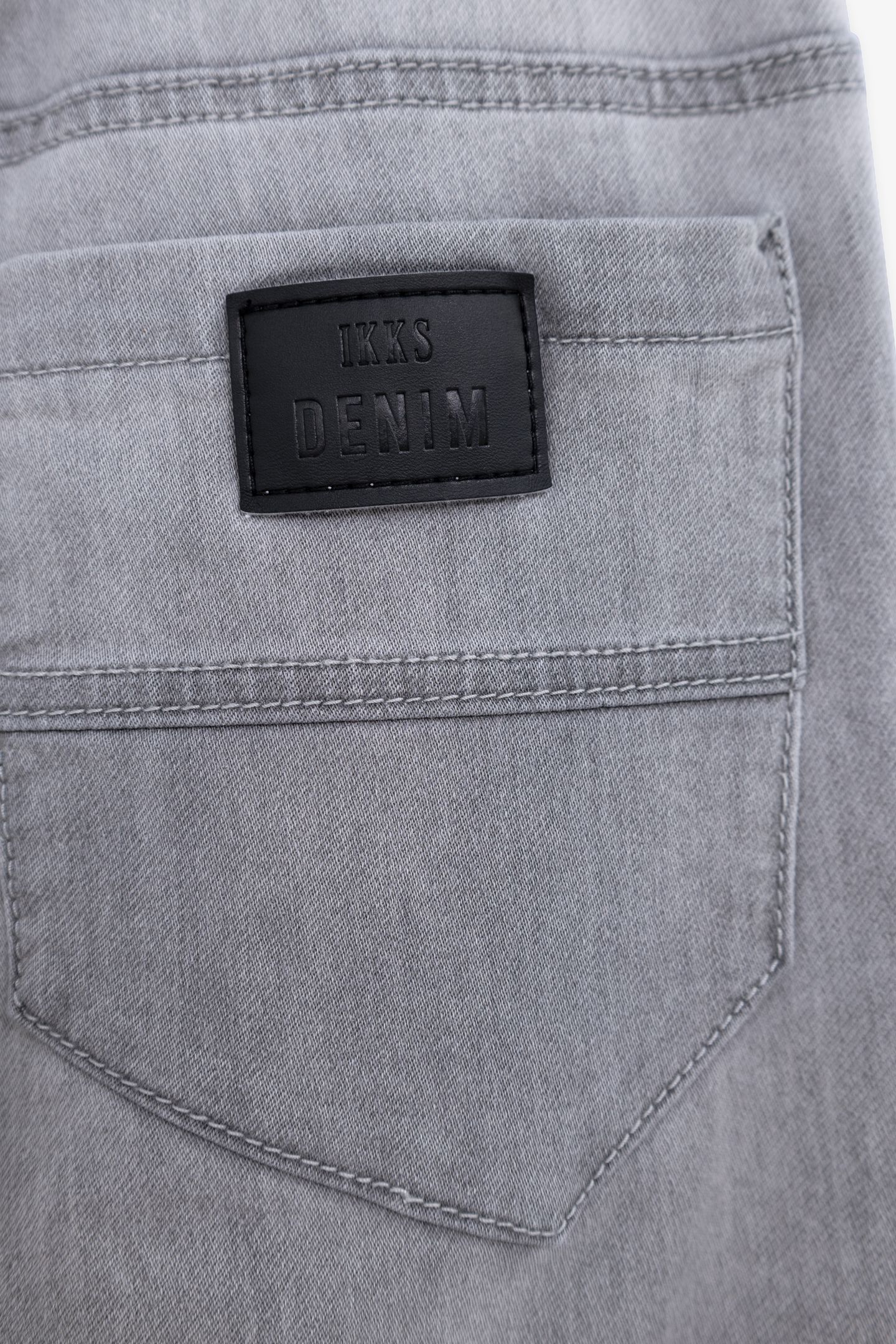 BOY'S GREY CUT-OFF KNEE JOGGER JEANS 5