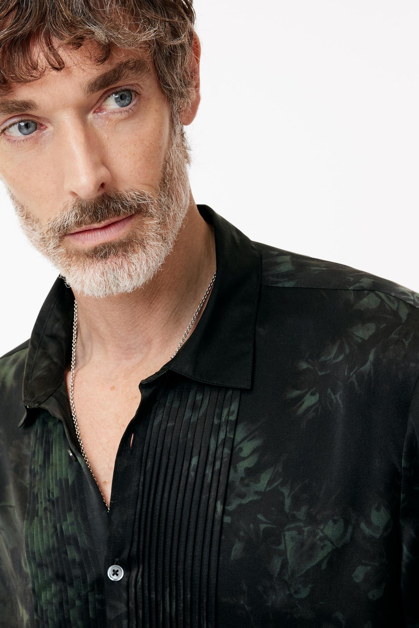 SHIRTS WITH PLEATED FRONT DETAIL AND ROU MOSS 3