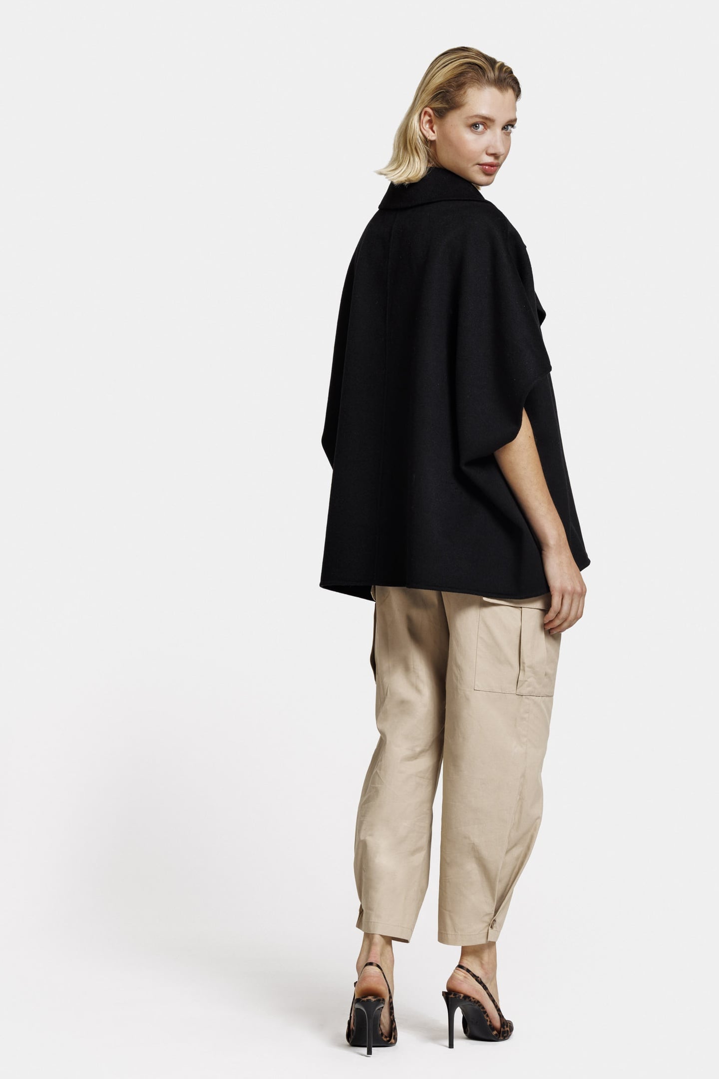 ELIN JACKET BLACK 2