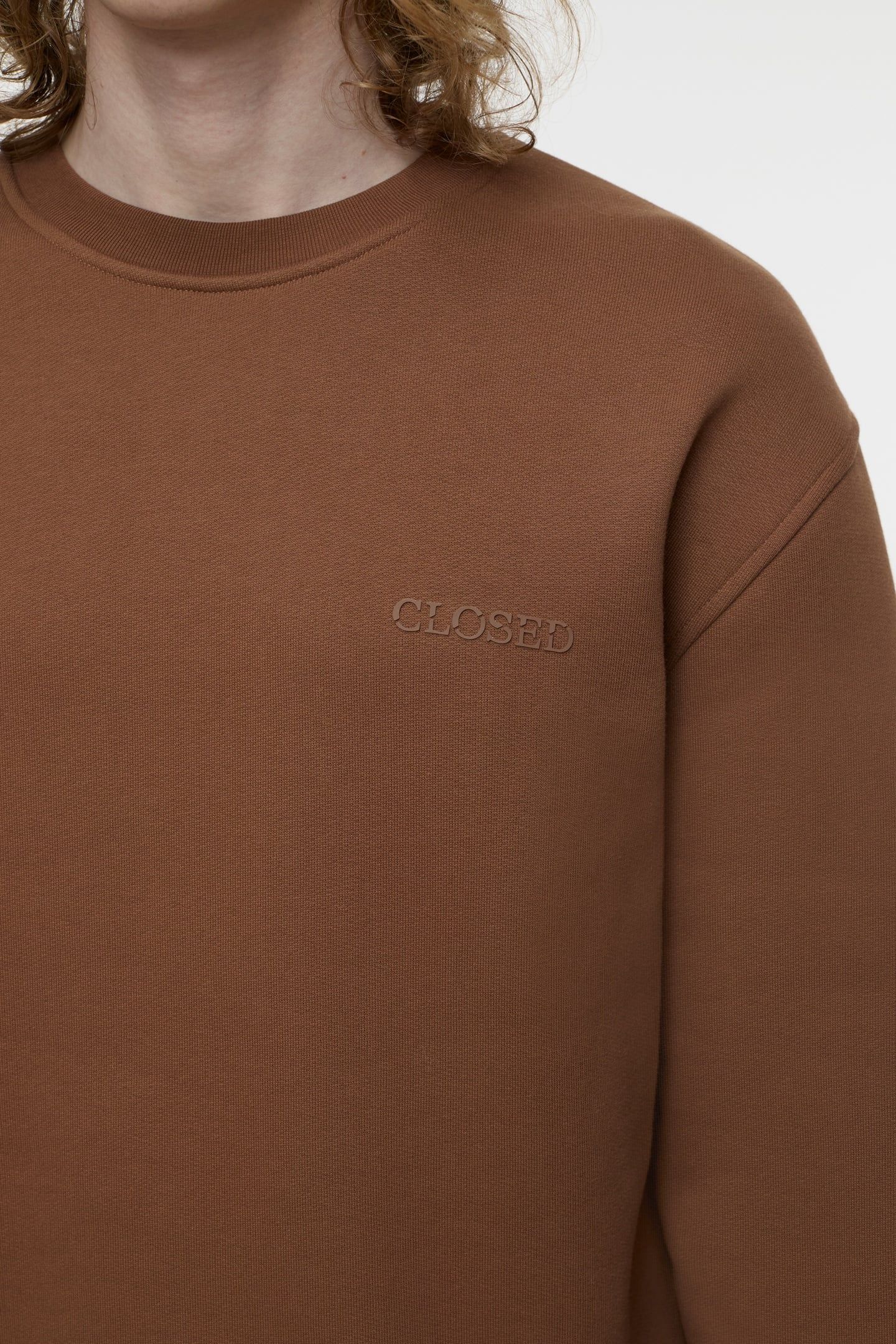 LOGO CREWNECK SWEAT T-SHIRTS CHESTNUT 3