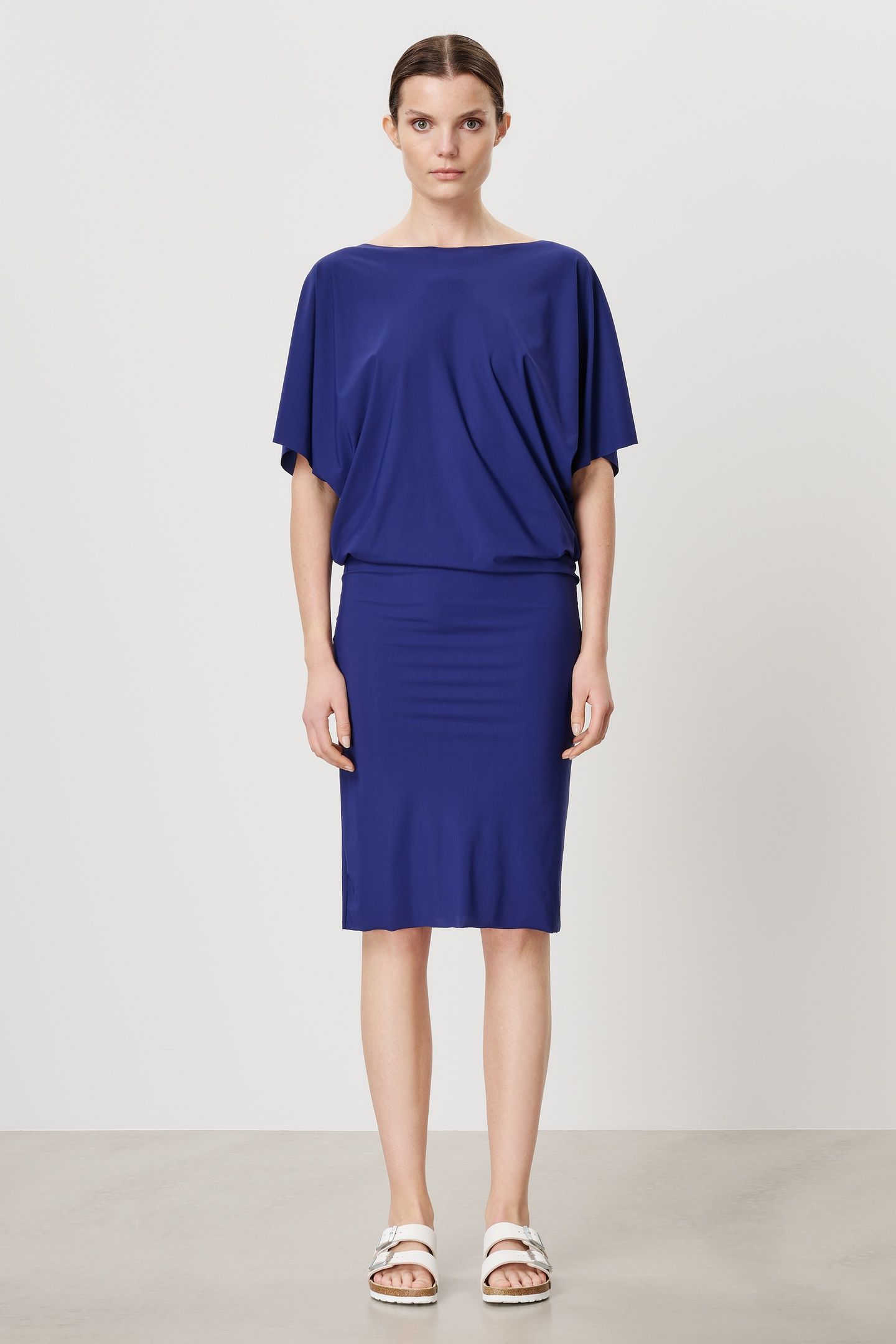 4-IN-1 DAY TO NIGHT DRESS INTENSE BLUE 3