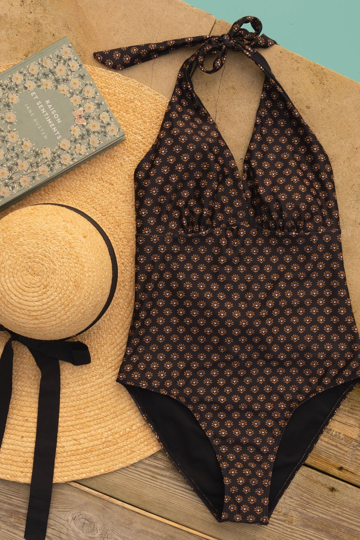 BLACK SWIMSUIT WITH FLORAL HEART PRINT BLACK 9
