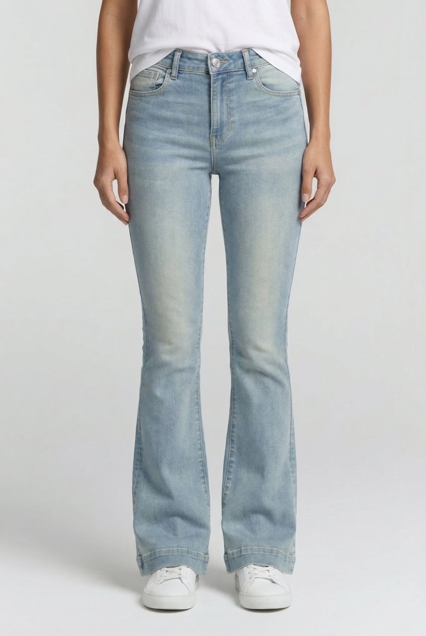 SUNRISE HEM JEANS TINTED BLUE 1