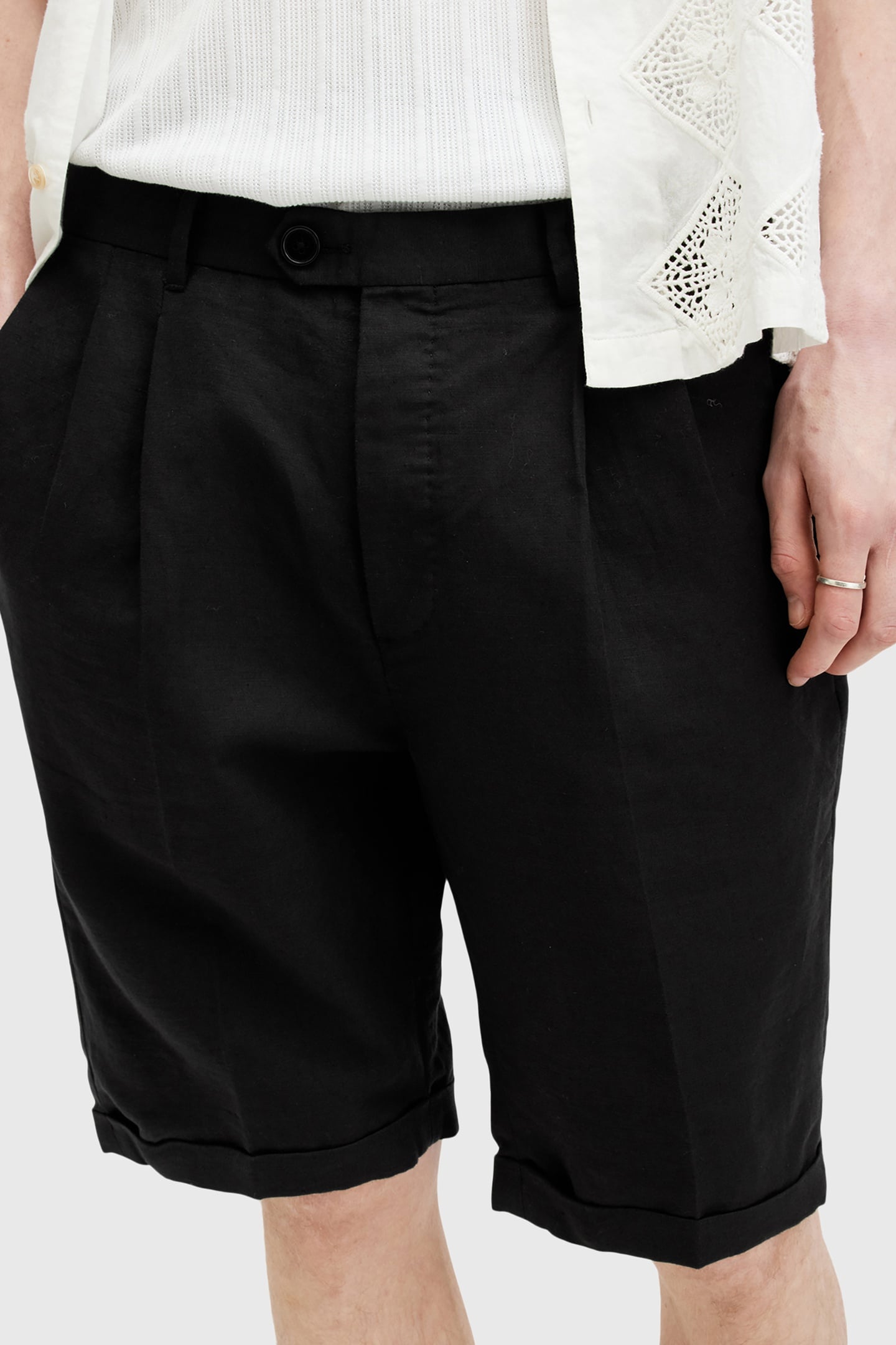 ORA TALLIS SHORT FADED BLACK 6