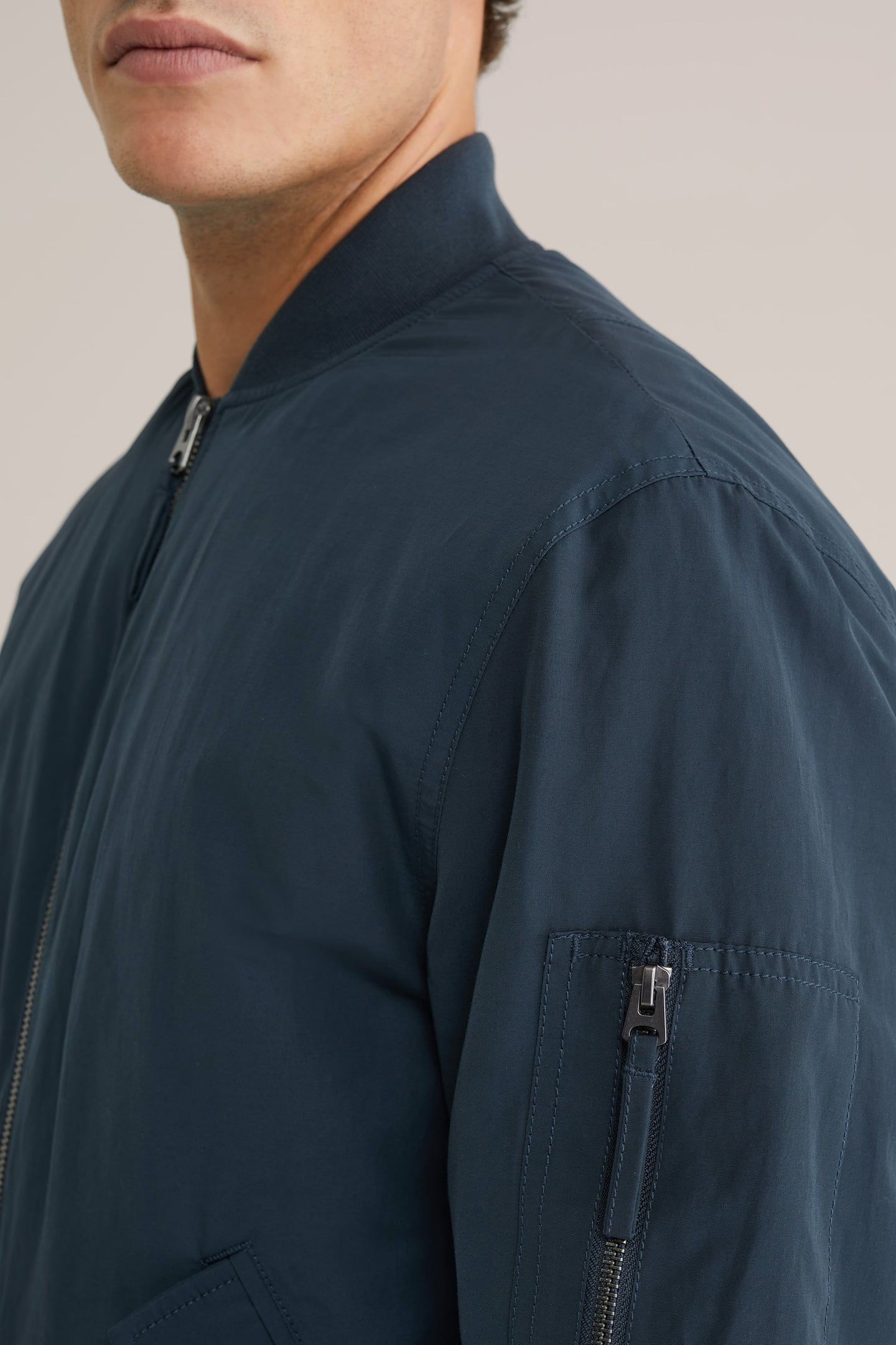 BOMBER PETROL 5