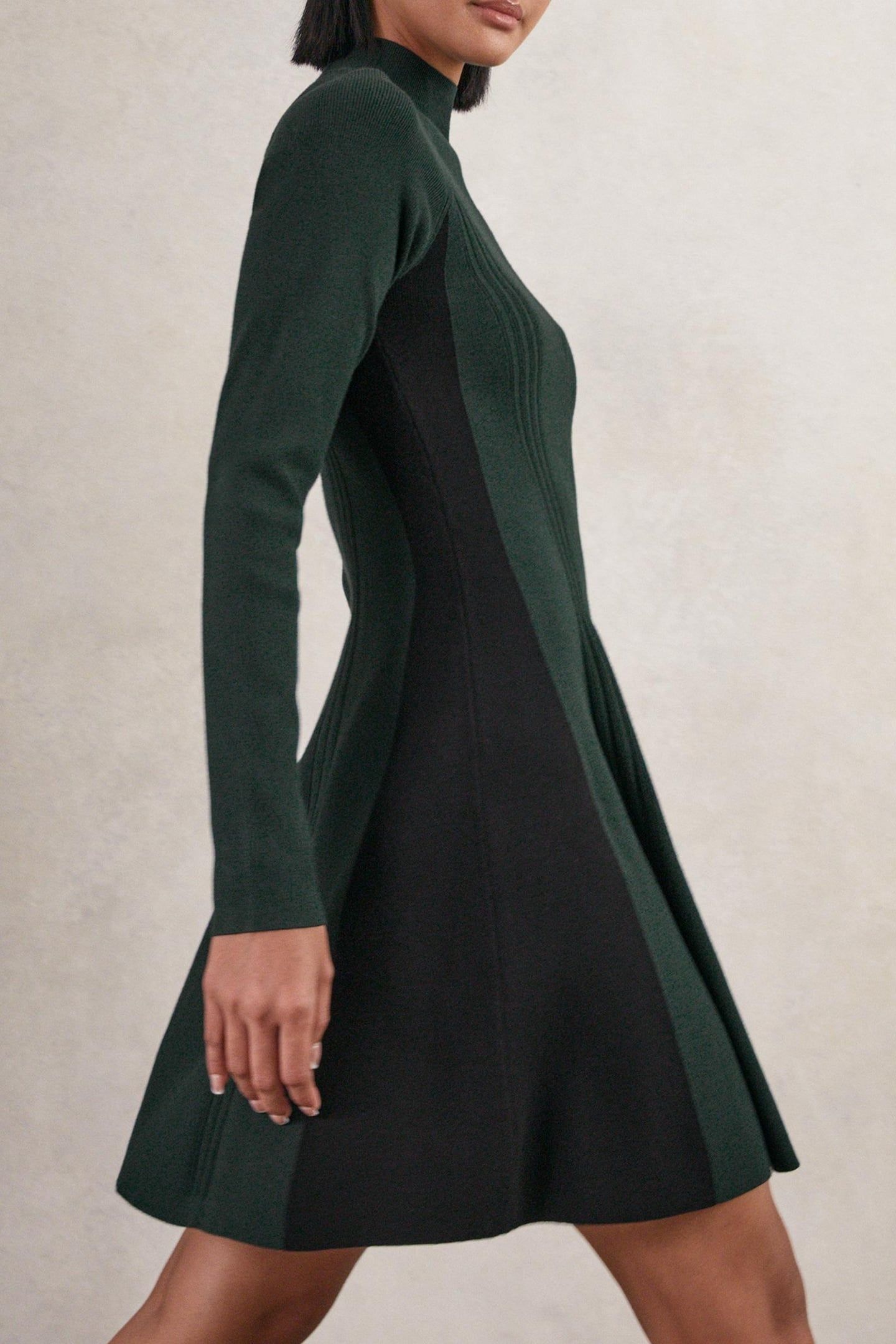 BELTED KNITTED FLIPPY DRESS GREEN/BLACK 3