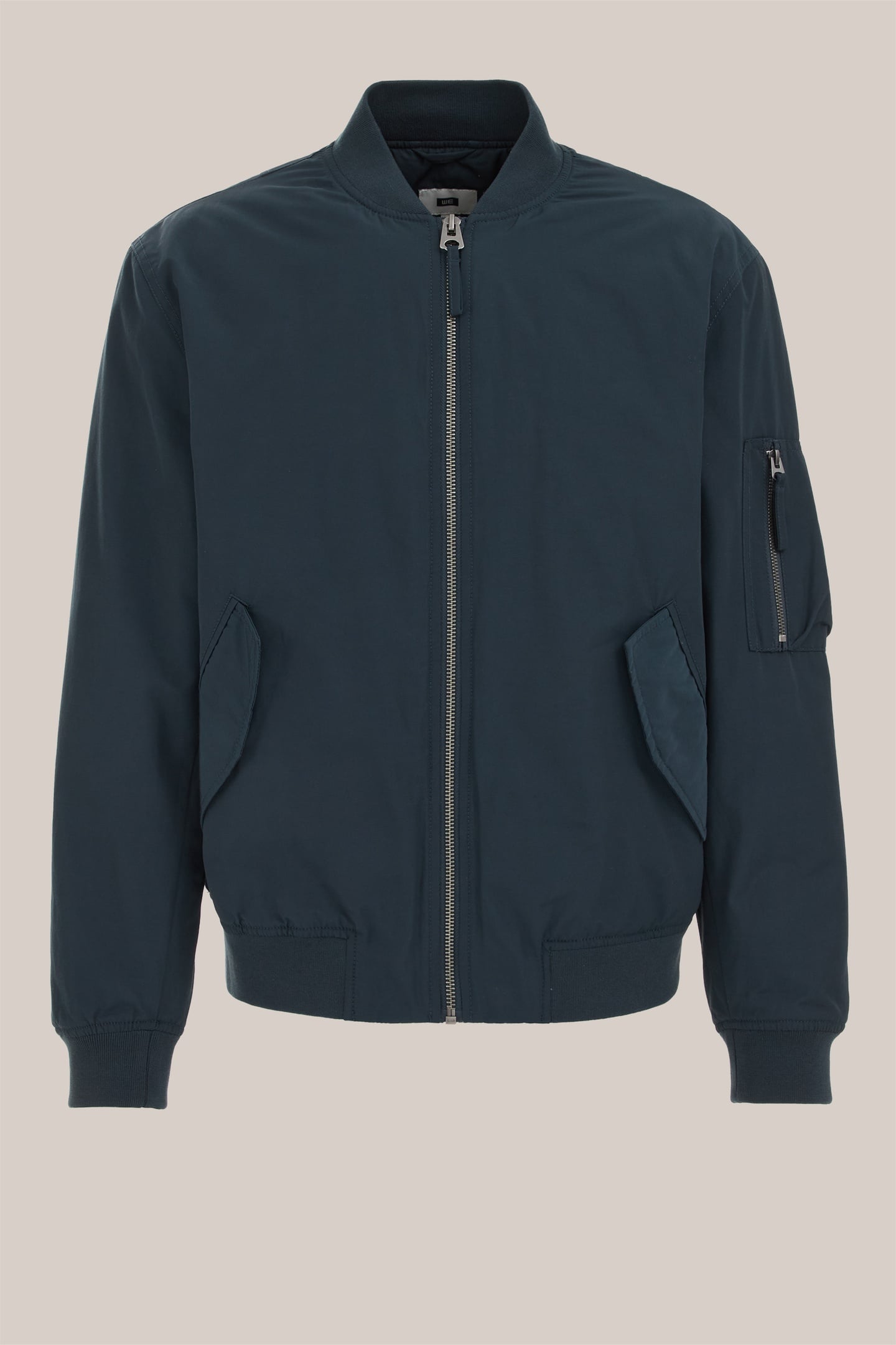 BOMBER PETROL 4