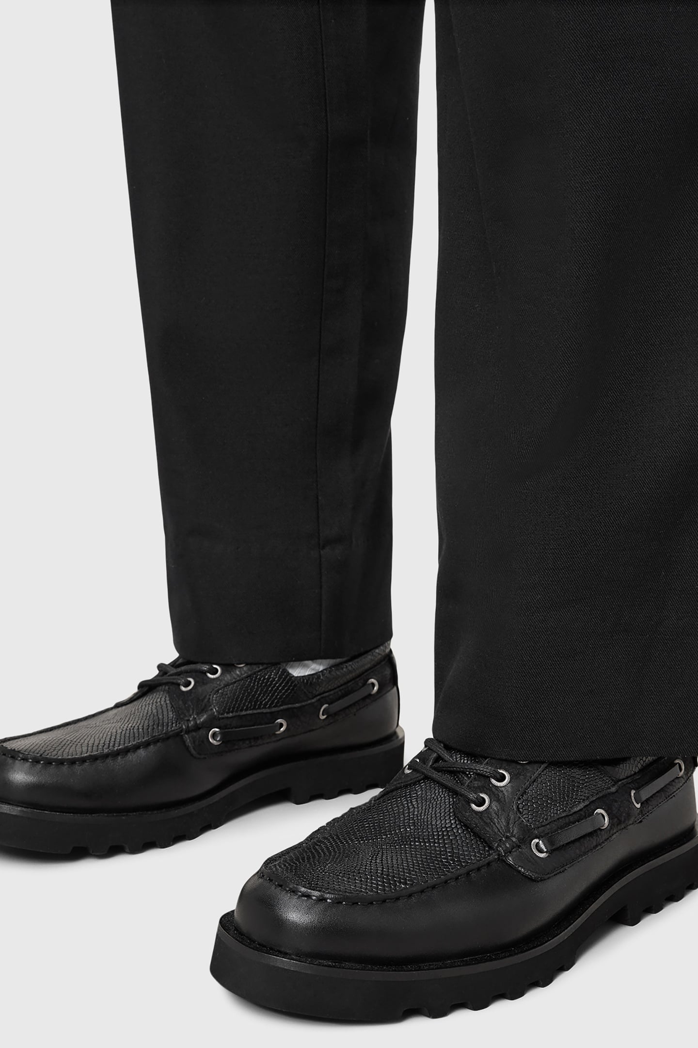 SKIFF SHOE BLACK 5