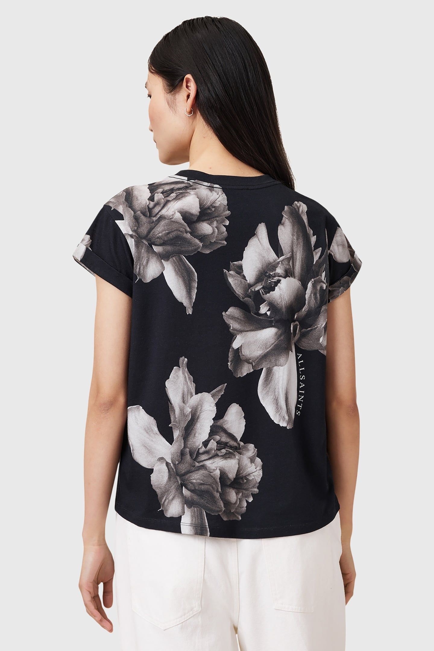 ANNA TEE IONE BLACK 5