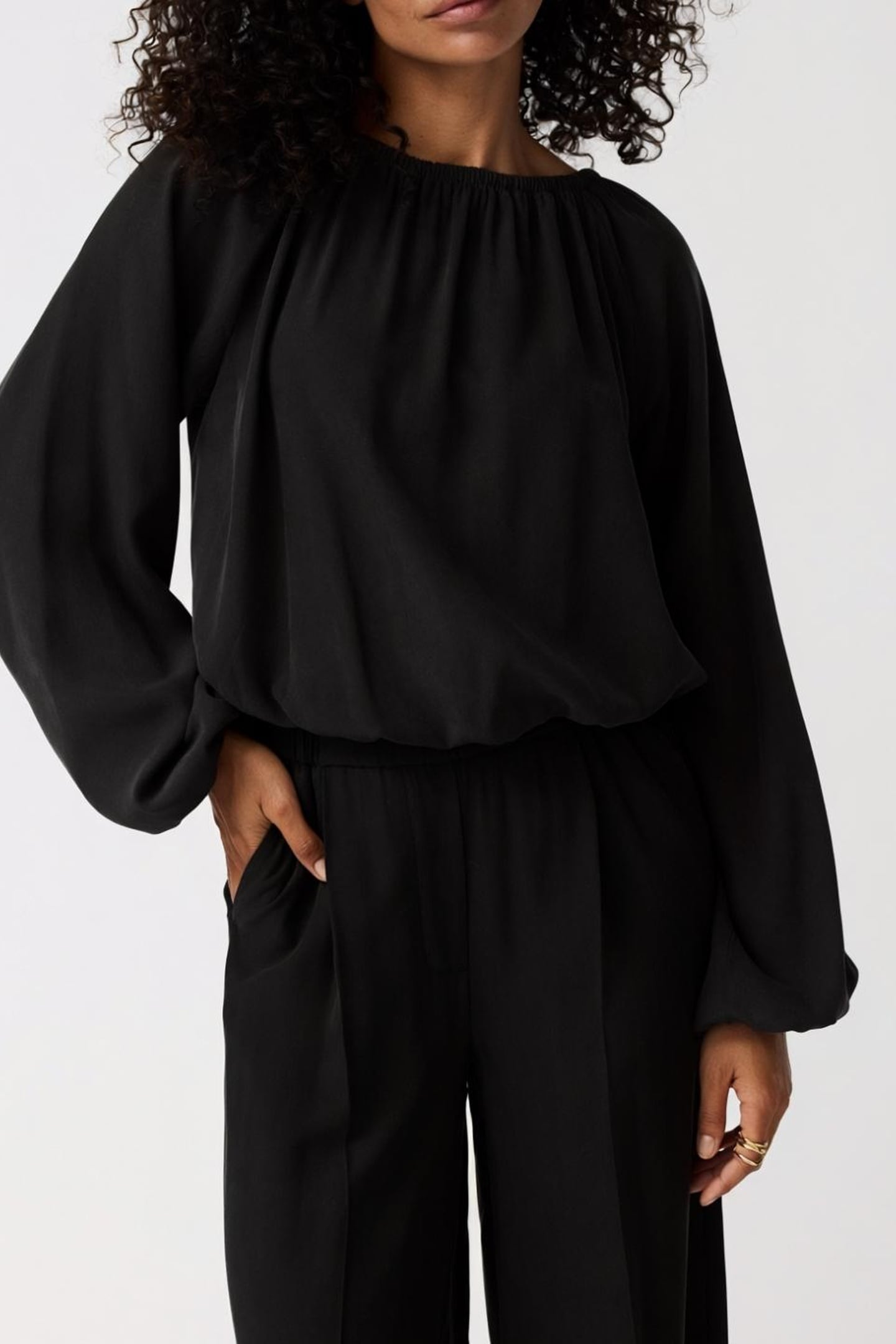 ELISE TOP BLACK 1