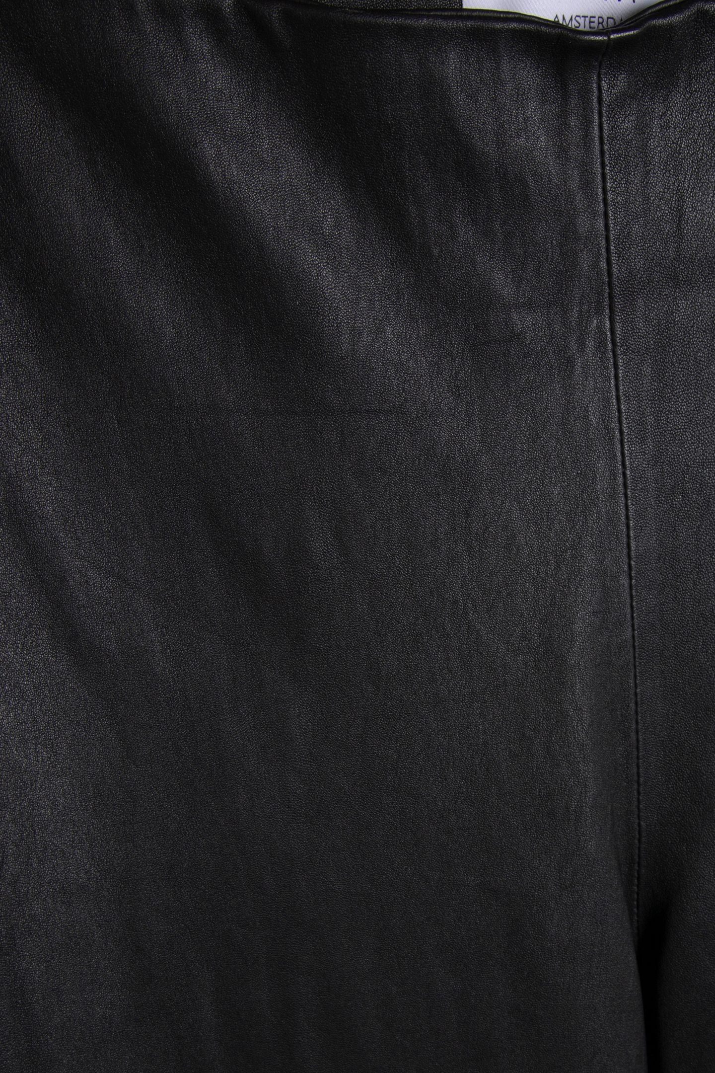 PEPPE BLACK 4